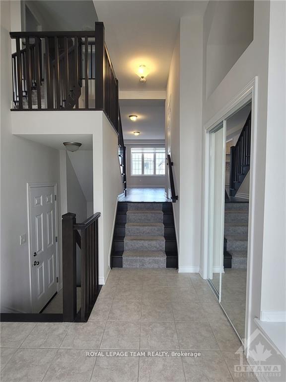 Photo 2 of 114 Bartonia Circle, Ottawa, Avalon West — HOMEH