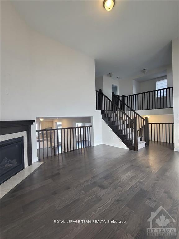 Photo 15 of 114 Bartonia Circle, Ottawa, Avalon West — HOMEH