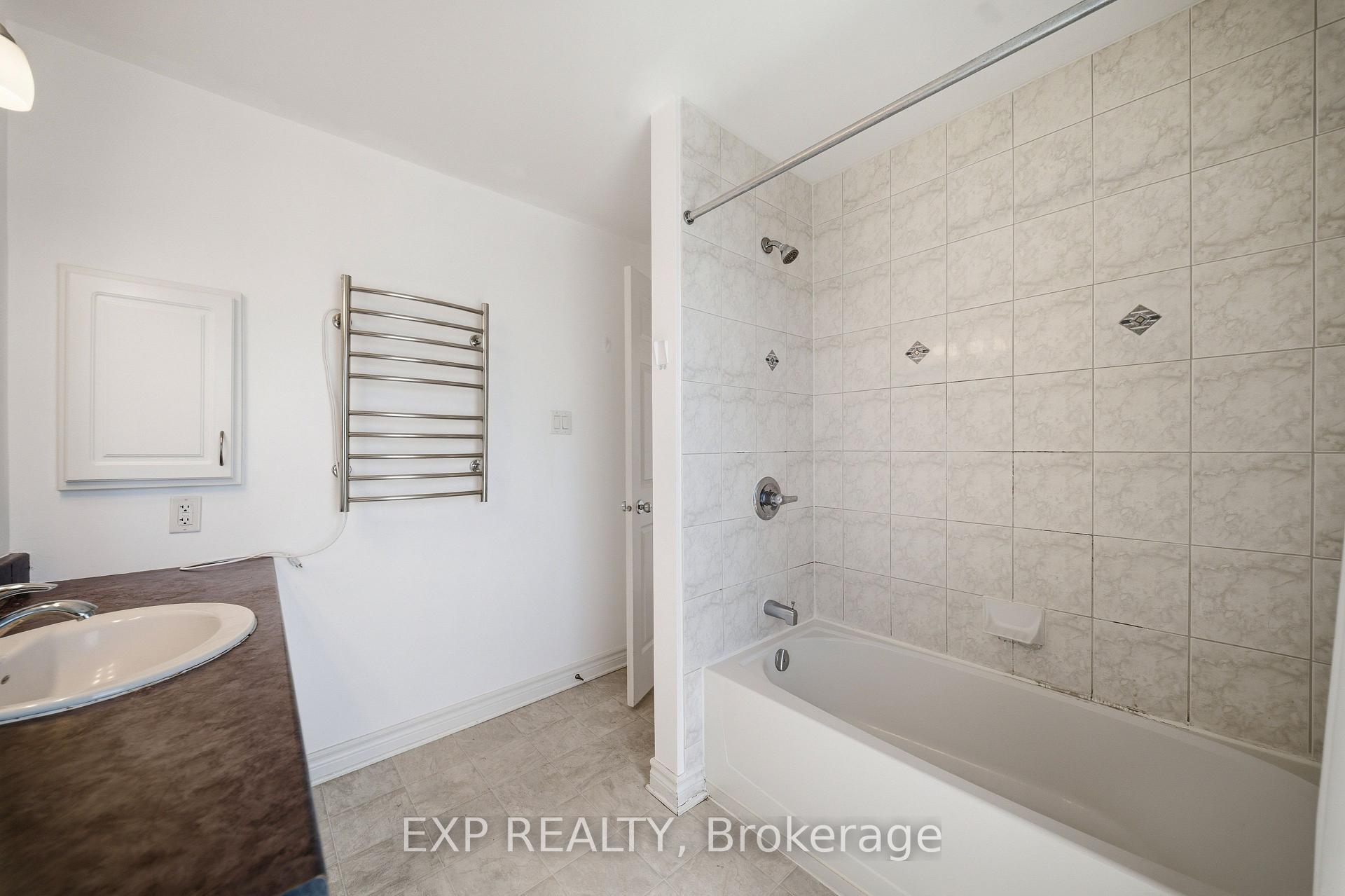 Photo 13 of Unit 8, 369 Paseo Private, Ottawa, Centrepointe — HOMEH