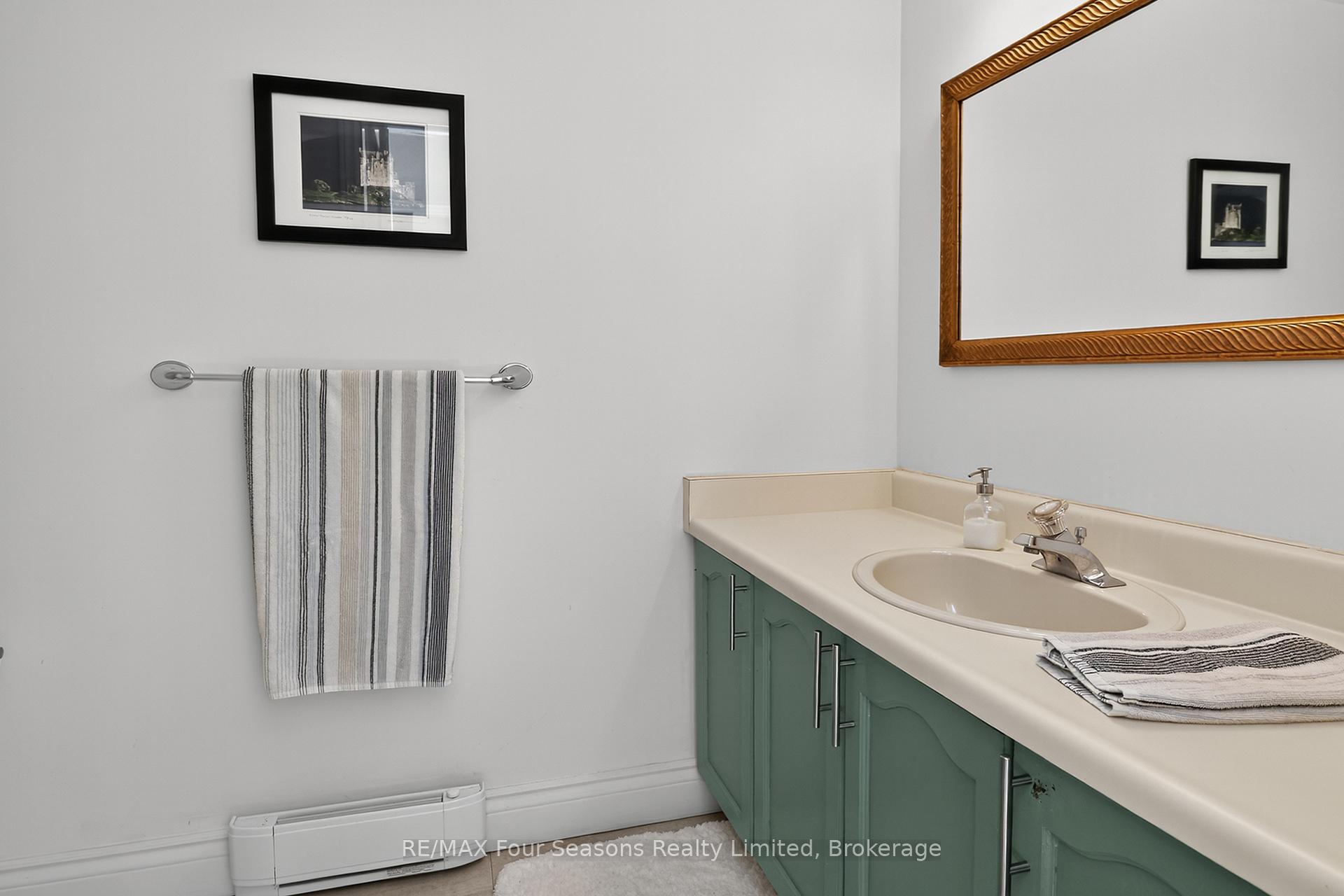 Photo 13 of Unit 13, 44 Trott Boulevard, Collingwood — HOMEH