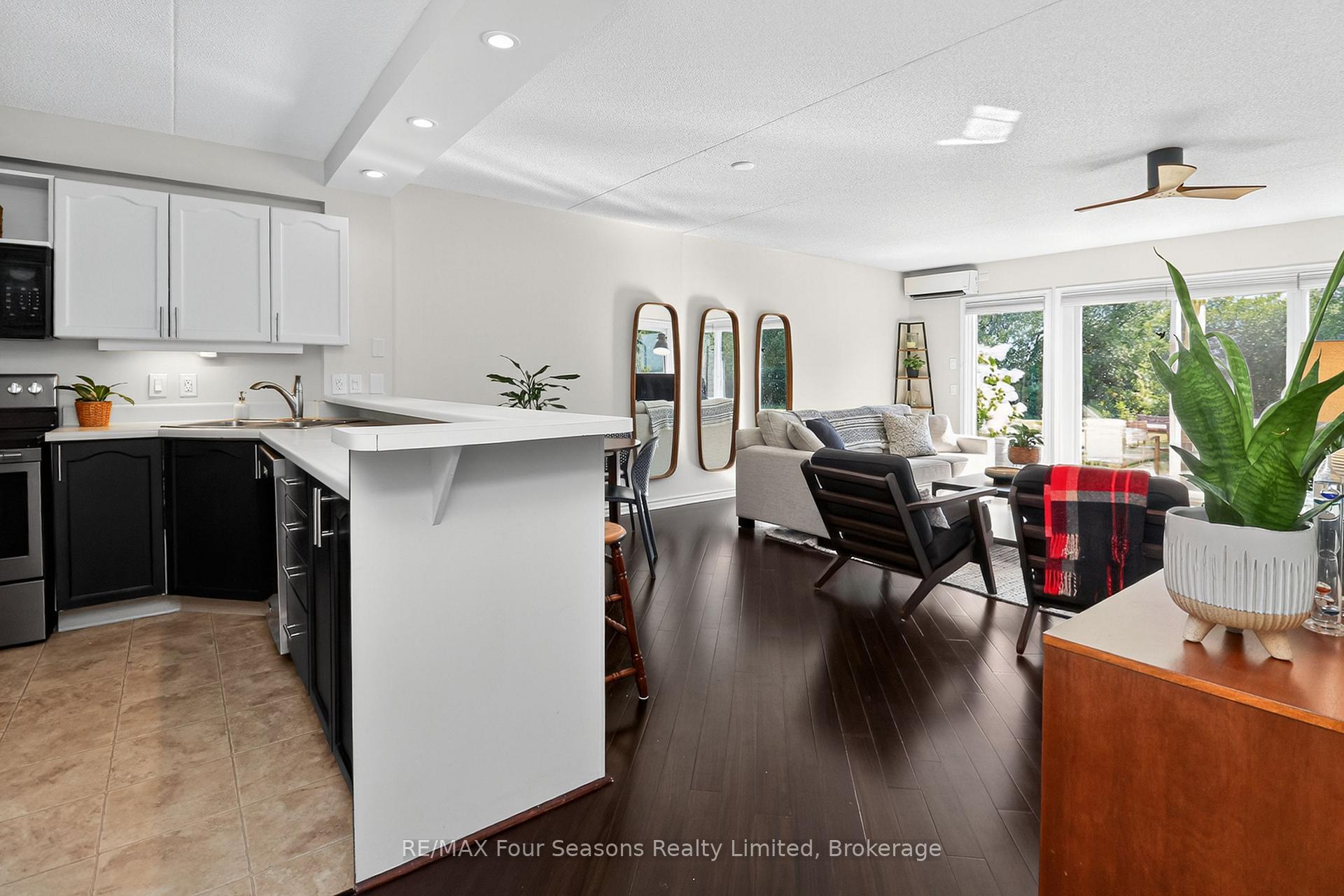 Photo 14 of Unit 13, 44 Trott Boulevard, Collingwood — HOMEH