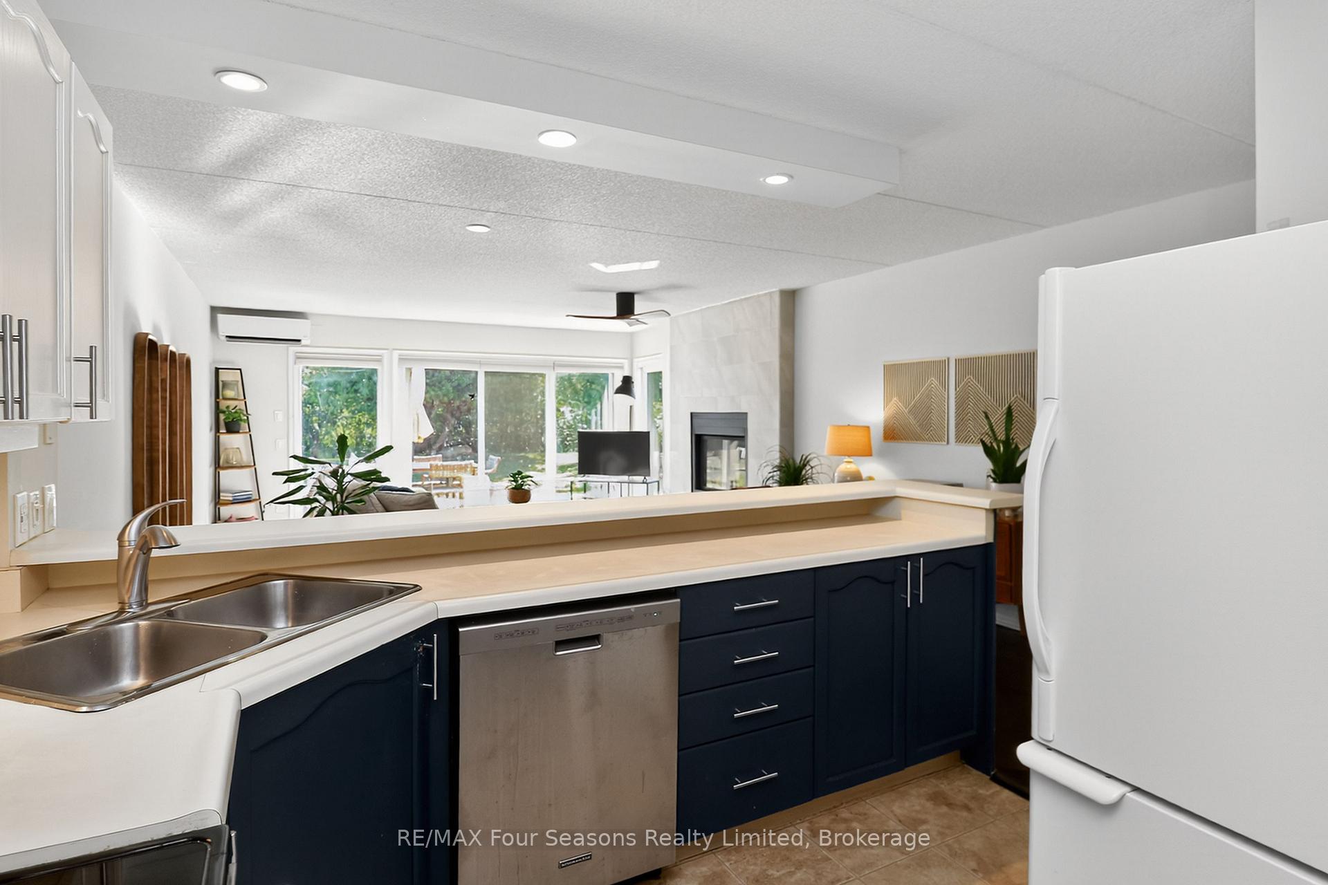 Photo 23 of Unit 13, 44 Trott Boulevard, Collingwood — HOMEH