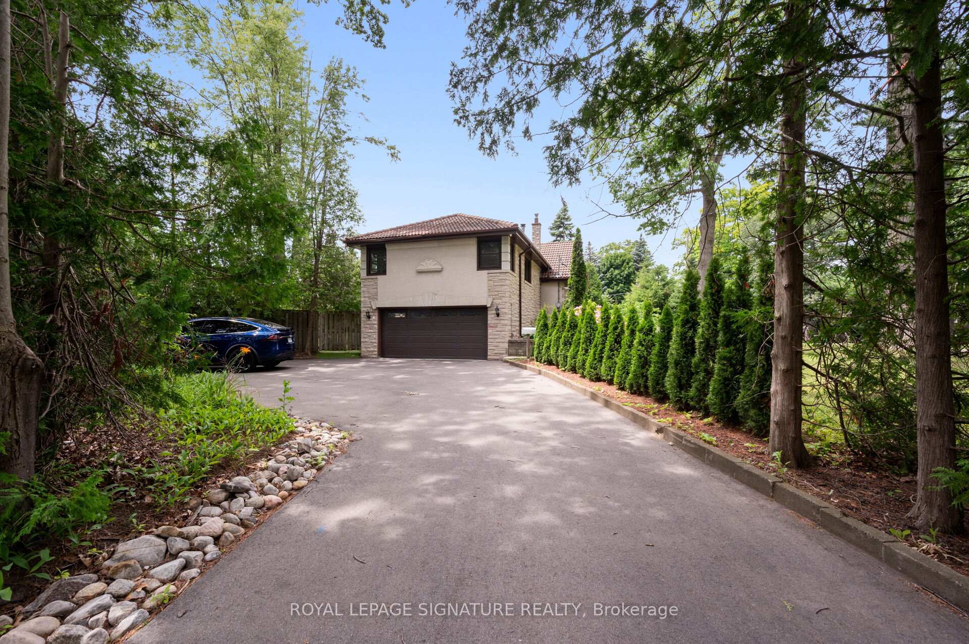Photo 2 of 2234 Gordon Drive, Mississauga, Cooksville — HOMEH