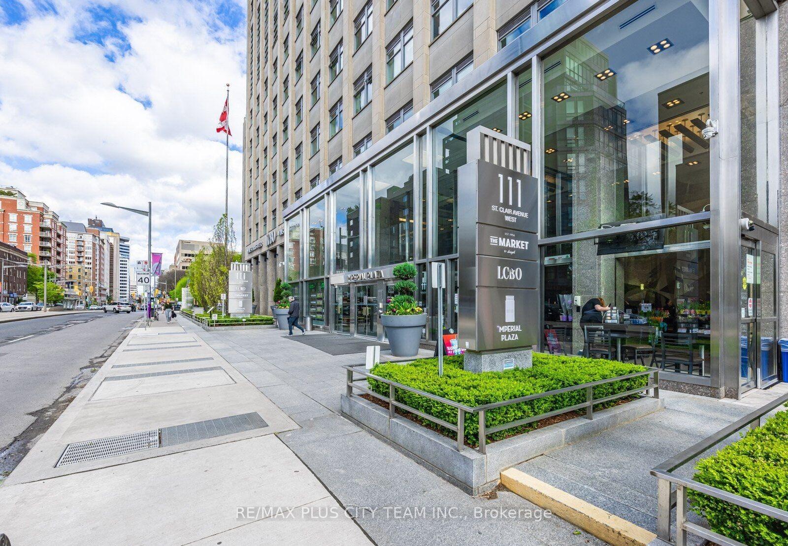 Photo 2 of Unit 902, 111 St. Clair Avenue W, Toronto, Yonge-St. Clair — HOMEH