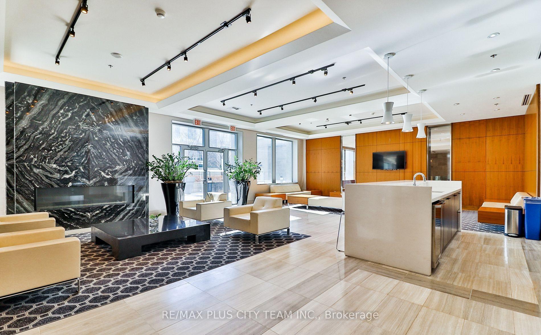 Photo 13 of Unit 902, 111 St. Clair Avenue W, Toronto, Yonge-St. Clair — HOMEH