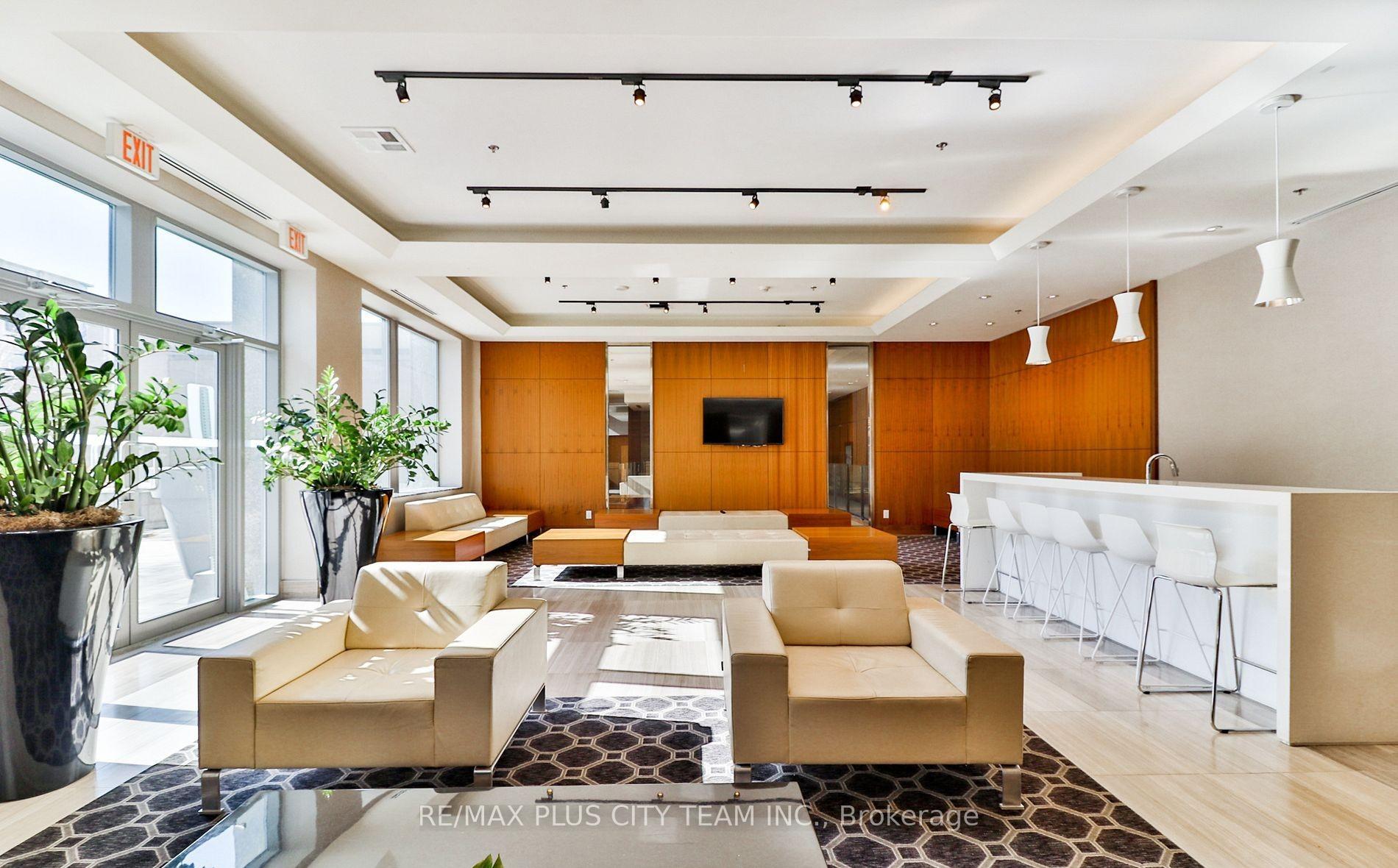 Photo 14 of Unit 902, 111 St. Clair Avenue W, Toronto, Yonge-St. Clair — HOMEH