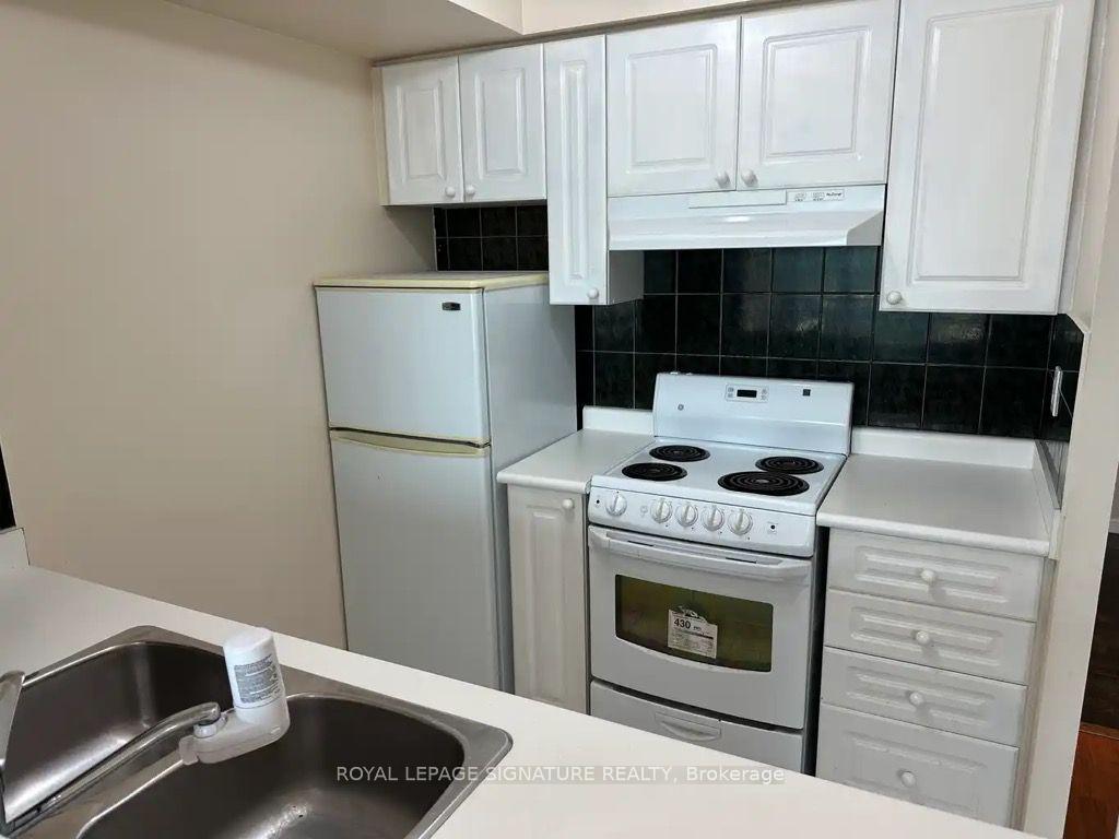 Photo 2 of Unit 1113, 18 Lee Centre Drive, Scarborough, Woburn — HOMEH
