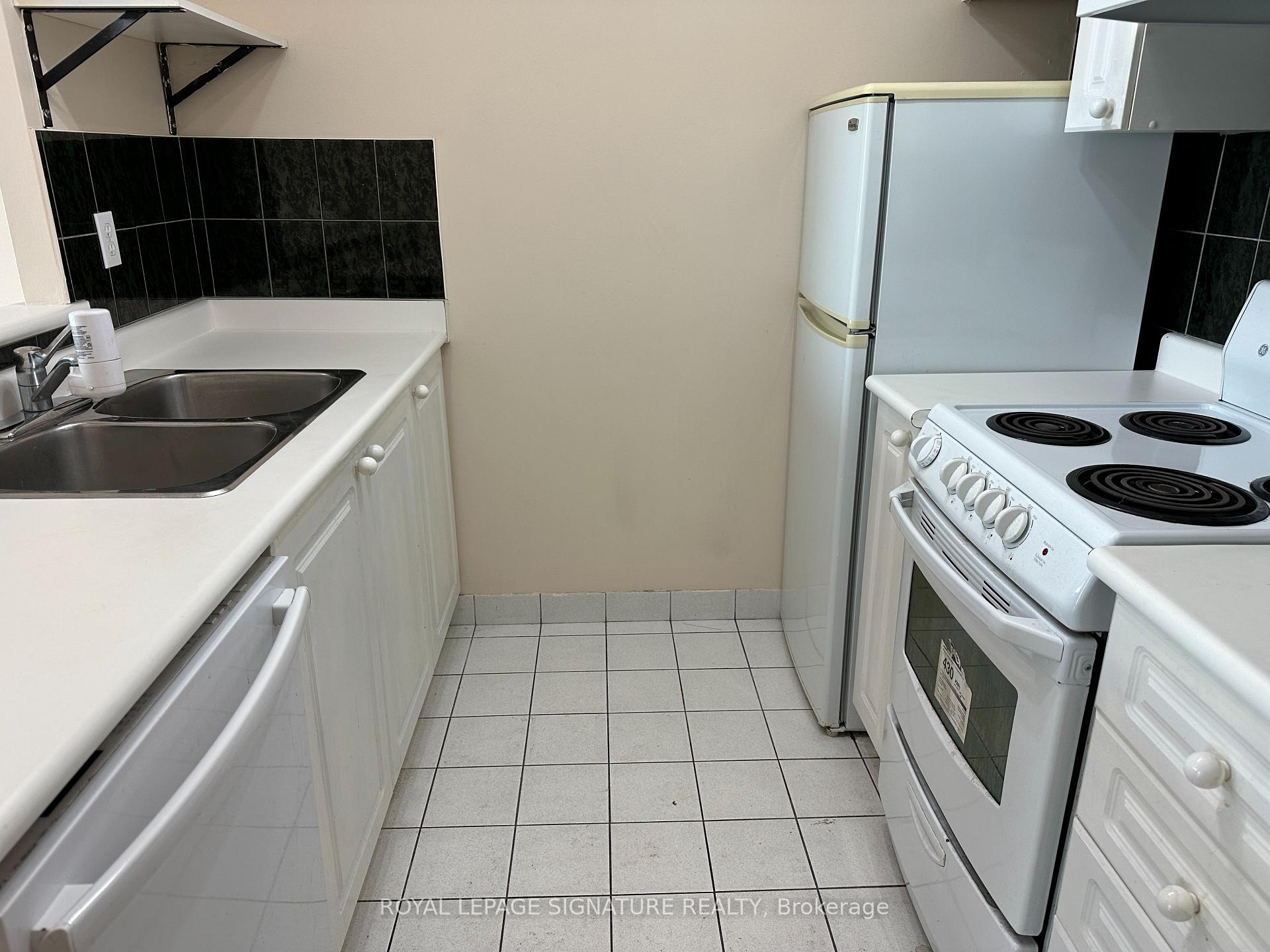 Photo 3 of Unit 1113, 18 Lee Centre Drive, Scarborough, Woburn — HOMEH
