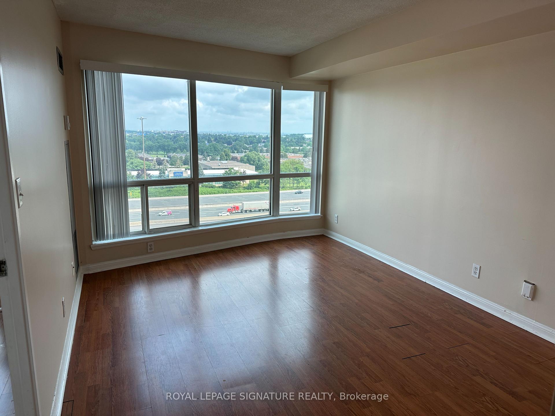 Photo 9 of Unit 1113, 18 Lee Centre Drive, Scarborough, Woburn — HOMEH