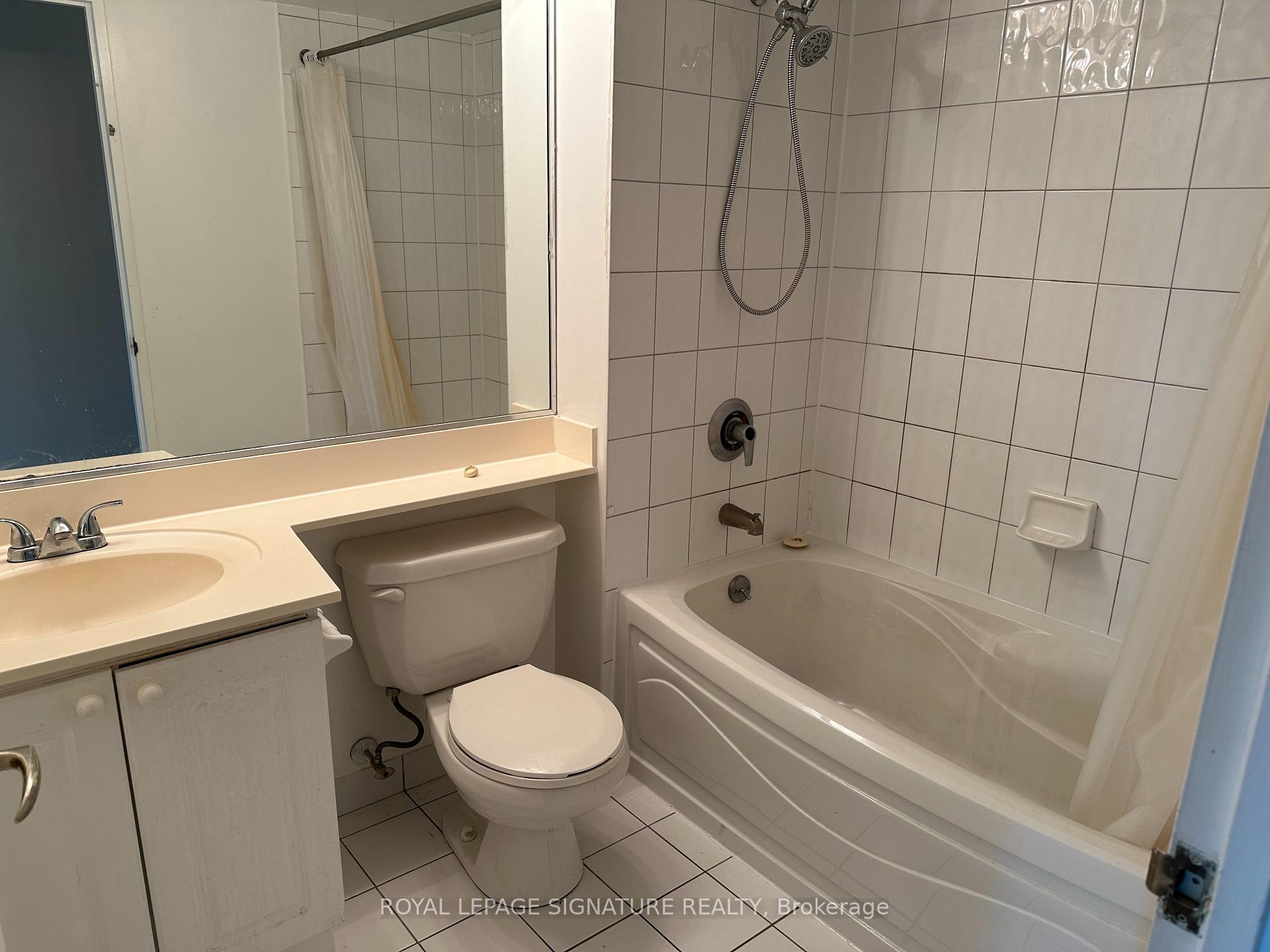 Photo 12 of Unit 1113, 18 Lee Centre Drive, Scarborough, Woburn — HOMEH