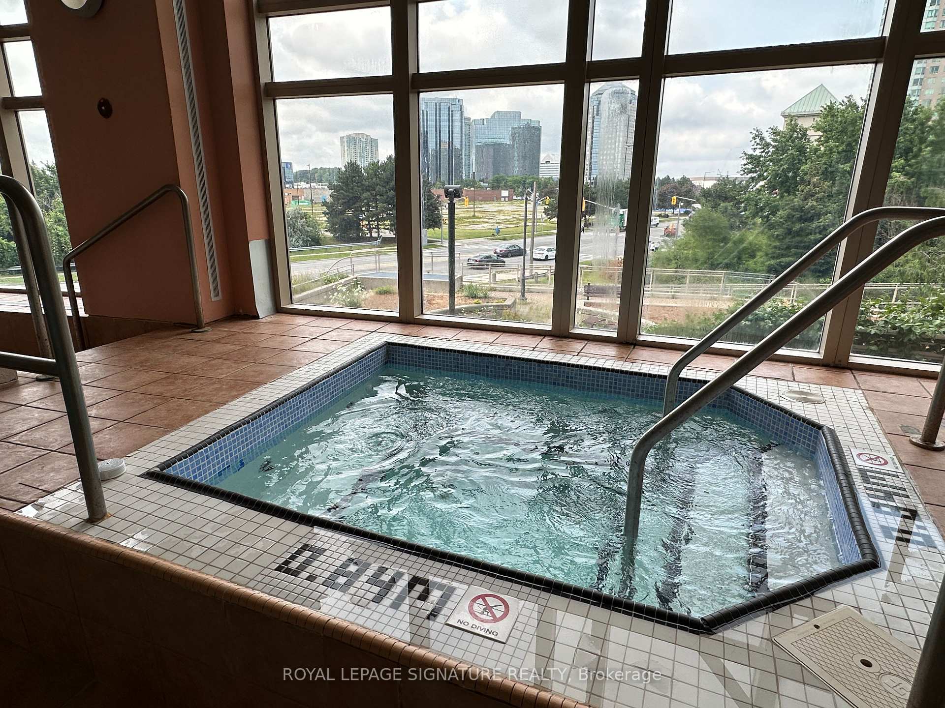 Photo 14 of Unit 1113, 18 Lee Centre Drive, Scarborough, Woburn — HOMEH