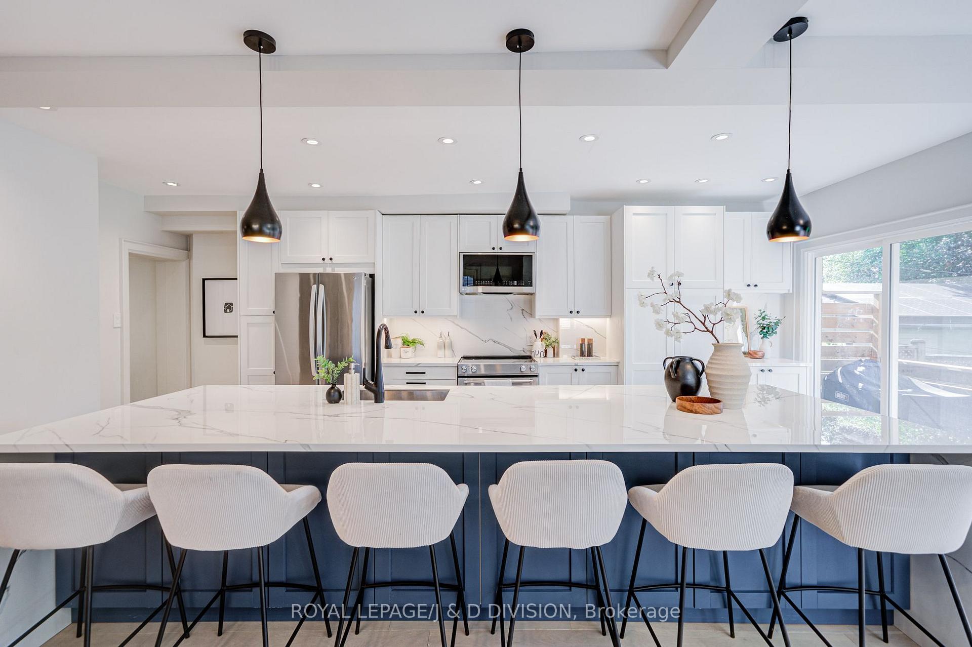 Photo 6 of 103 Stibbard Avenue, Toronto, Mount Pleasant East — HOMEH