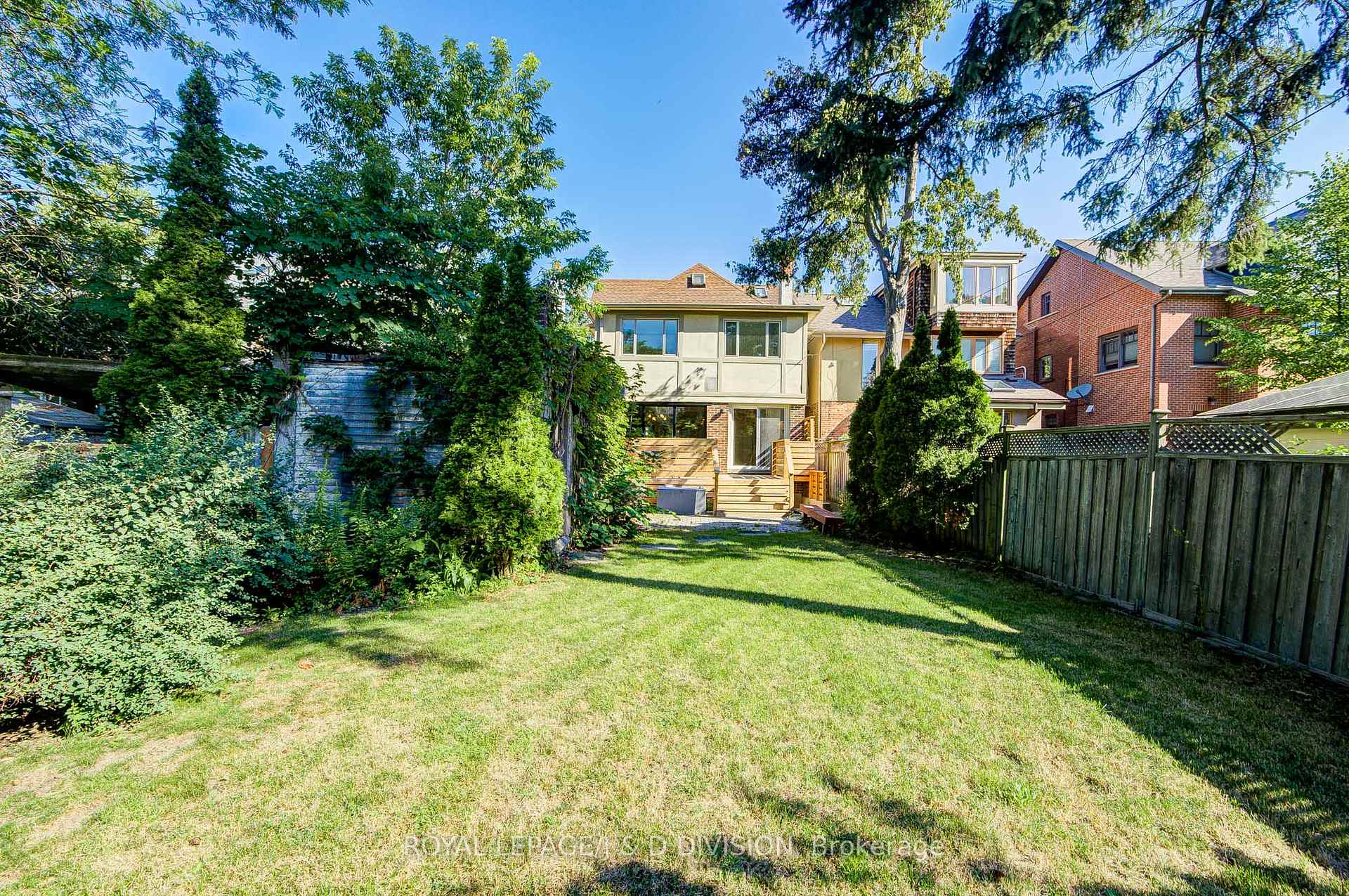 Photo 24 of 103 Stibbard Avenue, Toronto, Mount Pleasant East — HOMEH