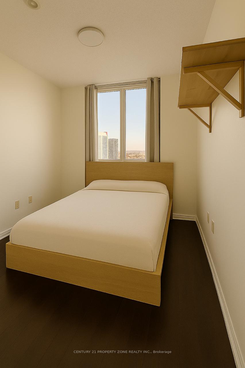 Photo 5 of Unit 3207, 3515 Kariya Drive, Mississauga, City Centre — HOMEH