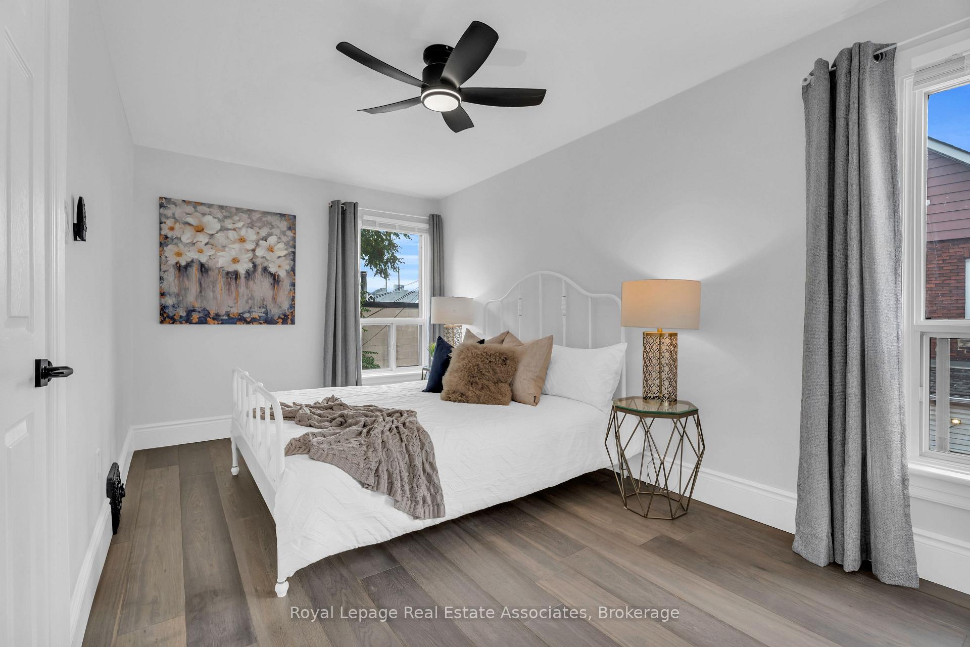 Photo 18 of 10 Gordon Street, Hamilton, Crown Point — HOMEH