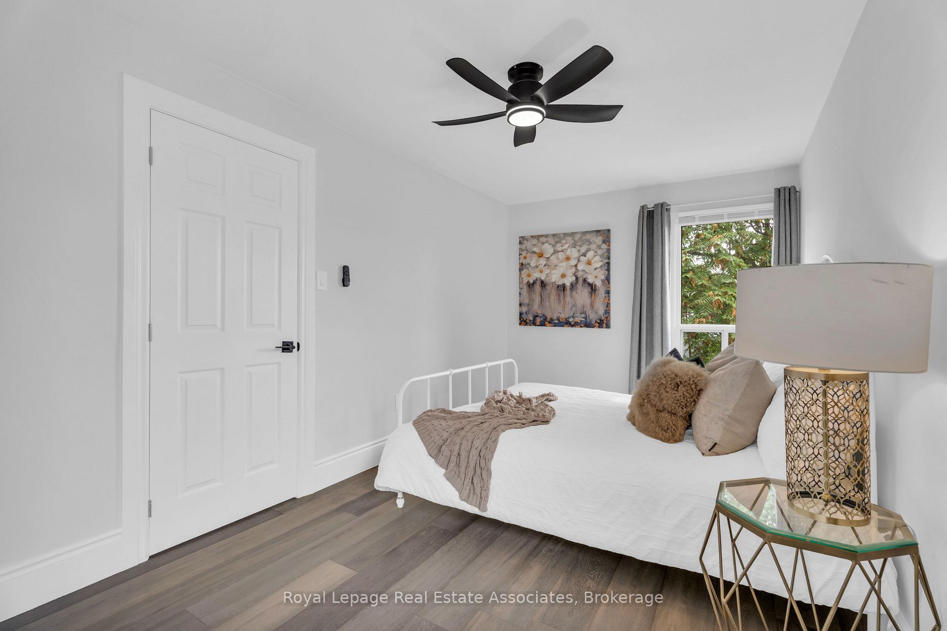 Photo 19 of 10 Gordon Street, Hamilton, Crown Point — HOMEH