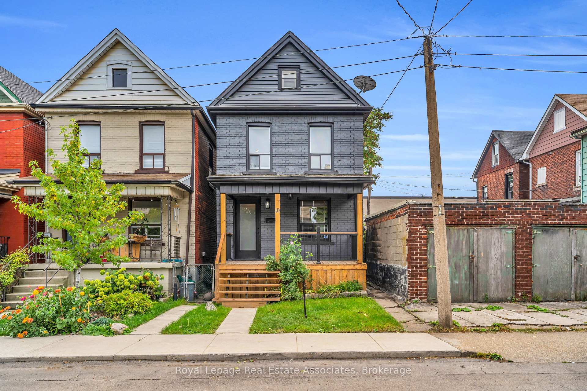Photo 36 of 10 Gordon Street, Hamilton, Crown Point — HOMEH