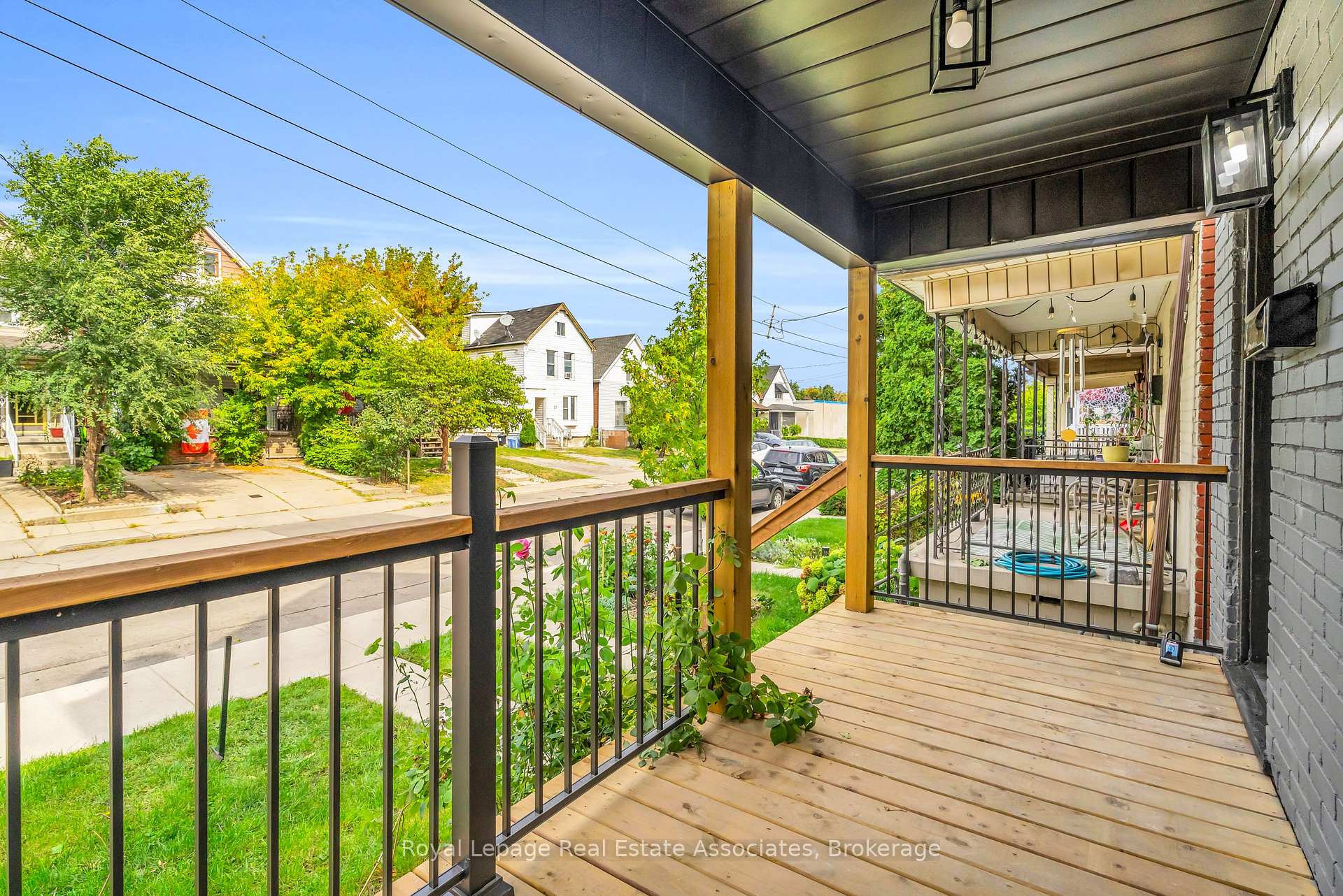 Photo 43 of 10 Gordon Street, Hamilton, Crown Point — HOMEH