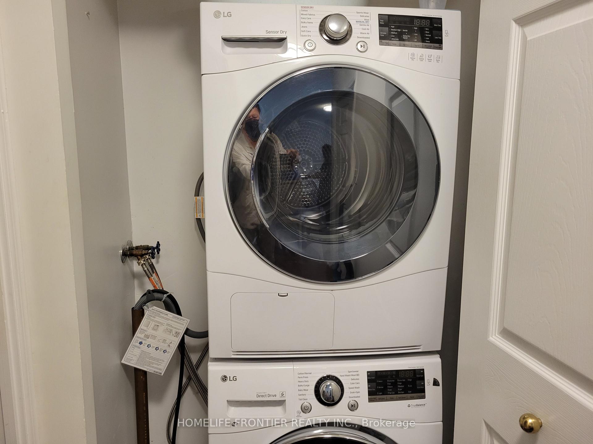 Photo 10 of Unit 1008, 29 Pemberton Avenue, North York, Willowdale East — HOMEH