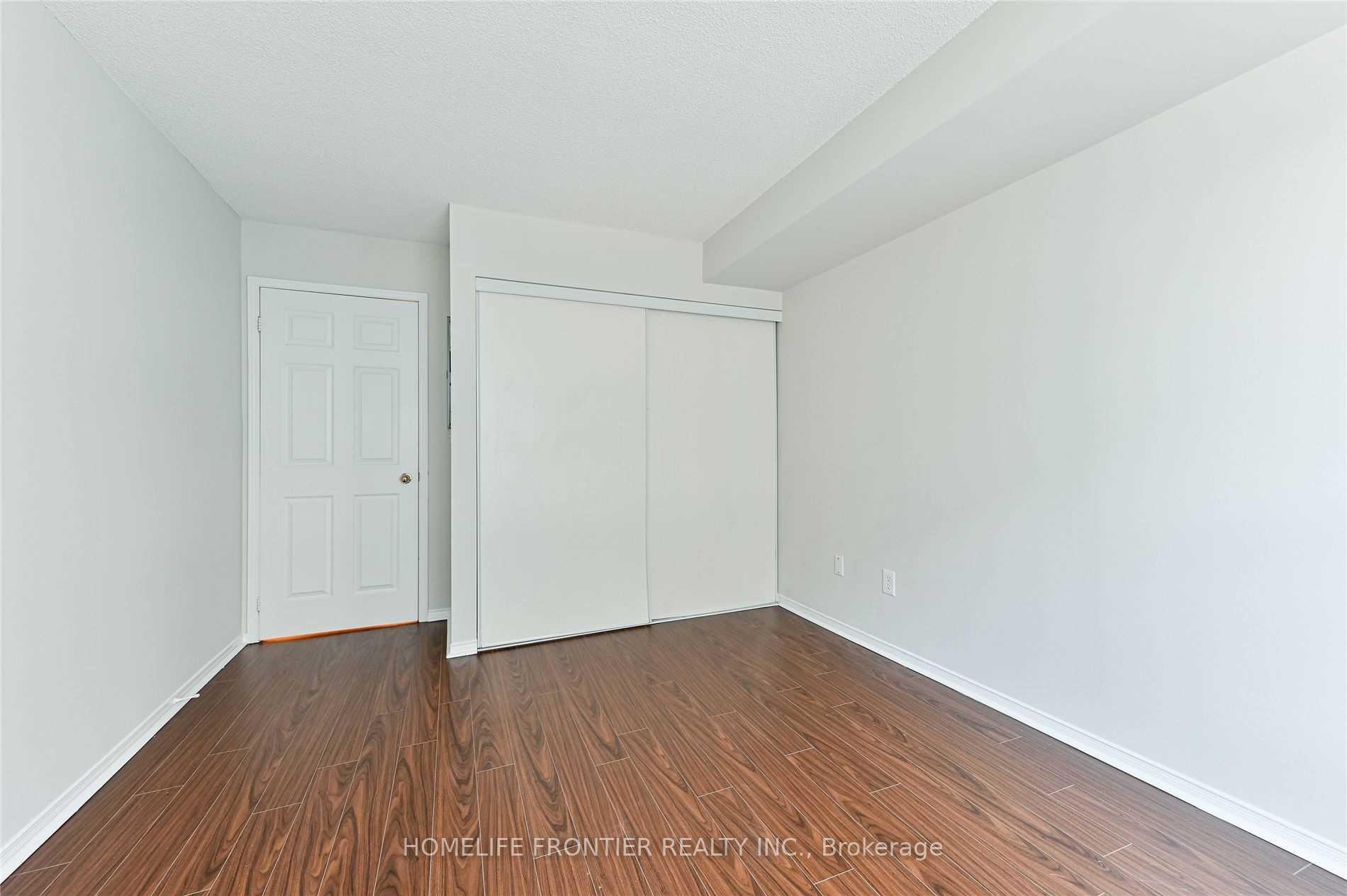 Photo 12 of Unit 1008, 29 Pemberton Avenue, North York, Willowdale East — HOMEH