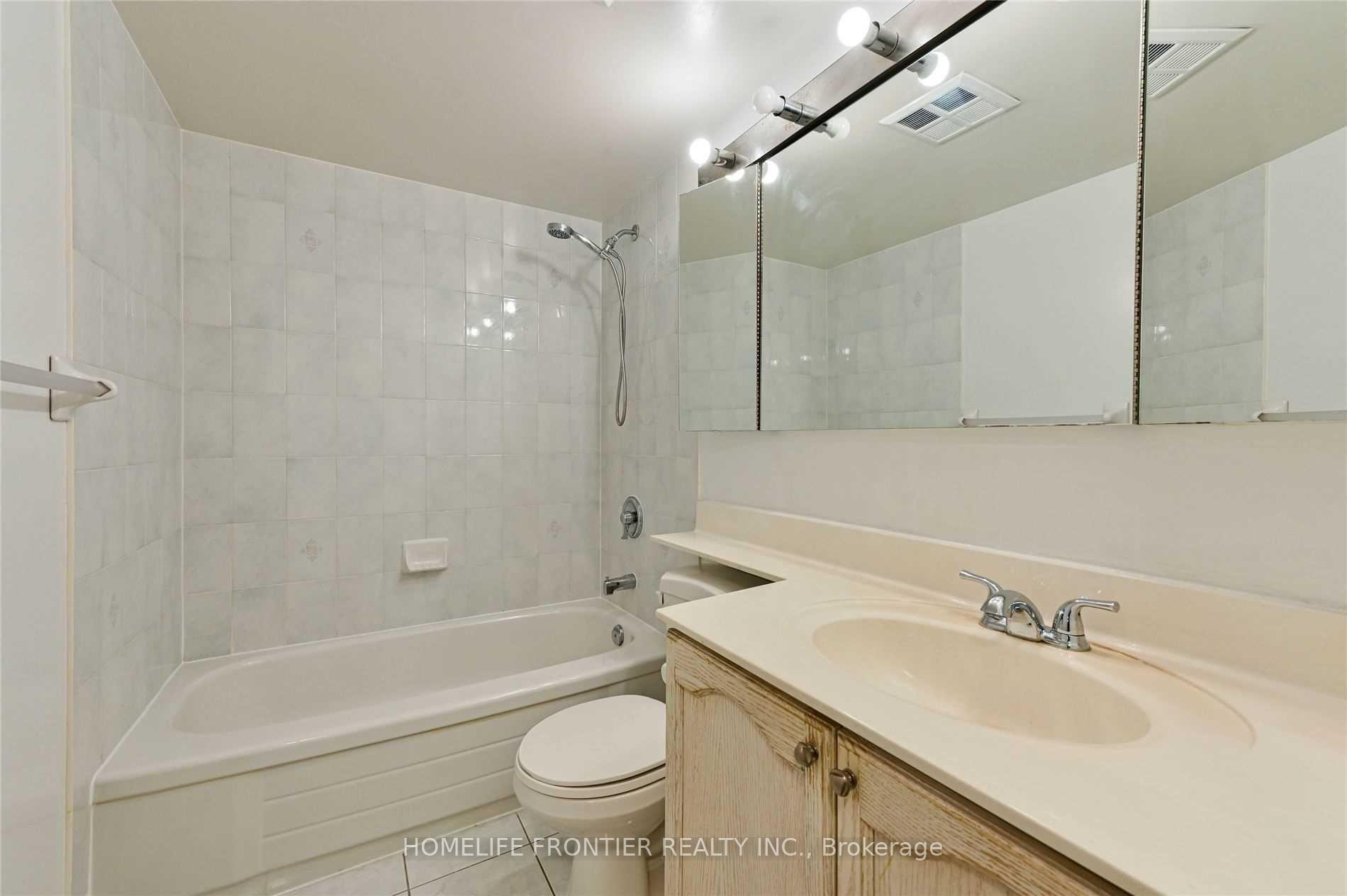 Photo 14 of Unit 1008, 29 Pemberton Avenue, North York, Willowdale East — HOMEH