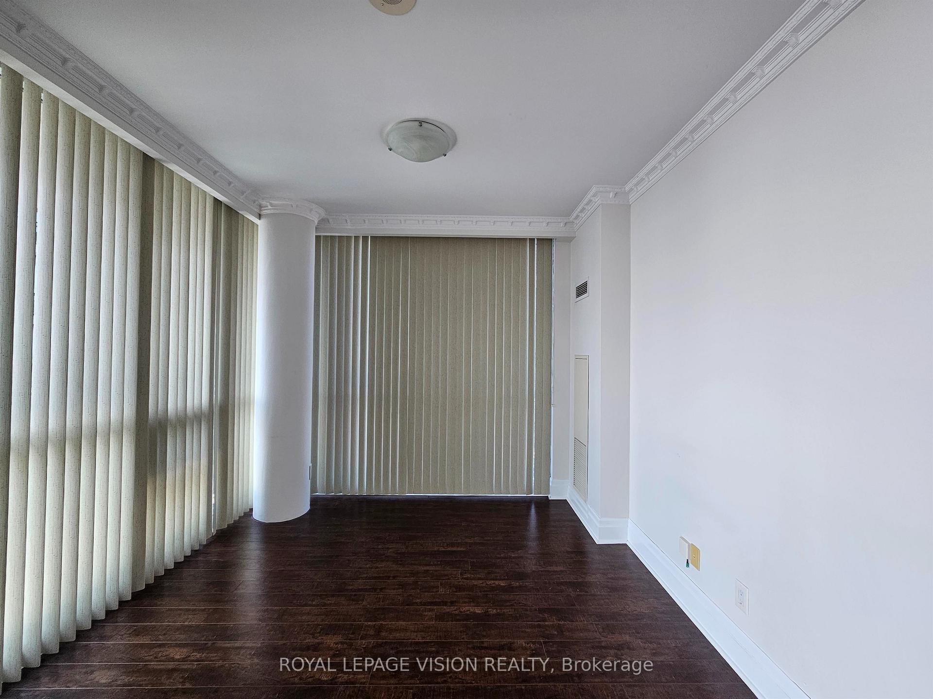 Photo 4 of Unit 3810, 16 Harbour Street, Toronto, Waterfront Communities — HOMEH