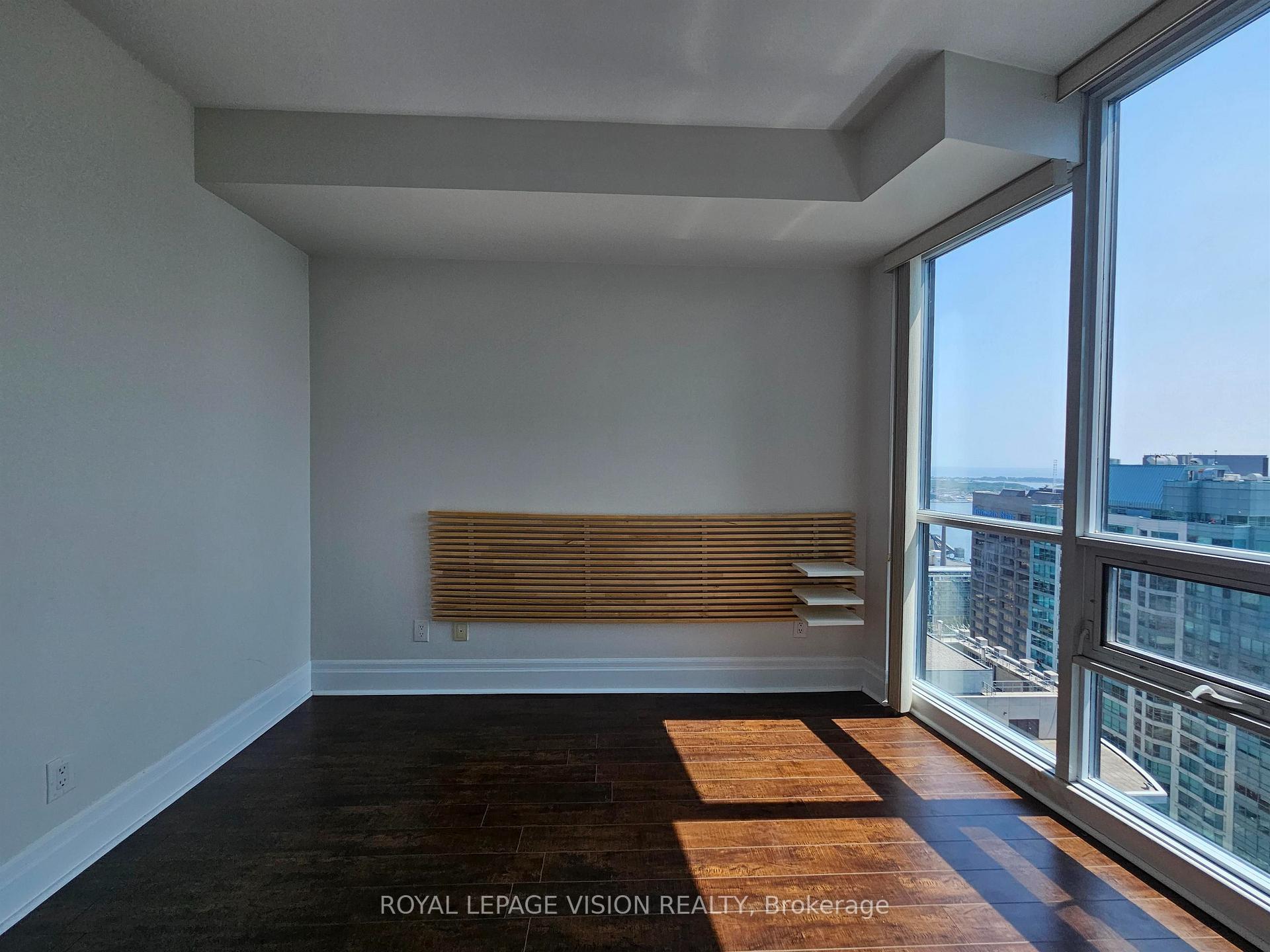 Photo 7 of Unit 3810, 16 Harbour Street, Toronto, Waterfront Communities — HOMEH