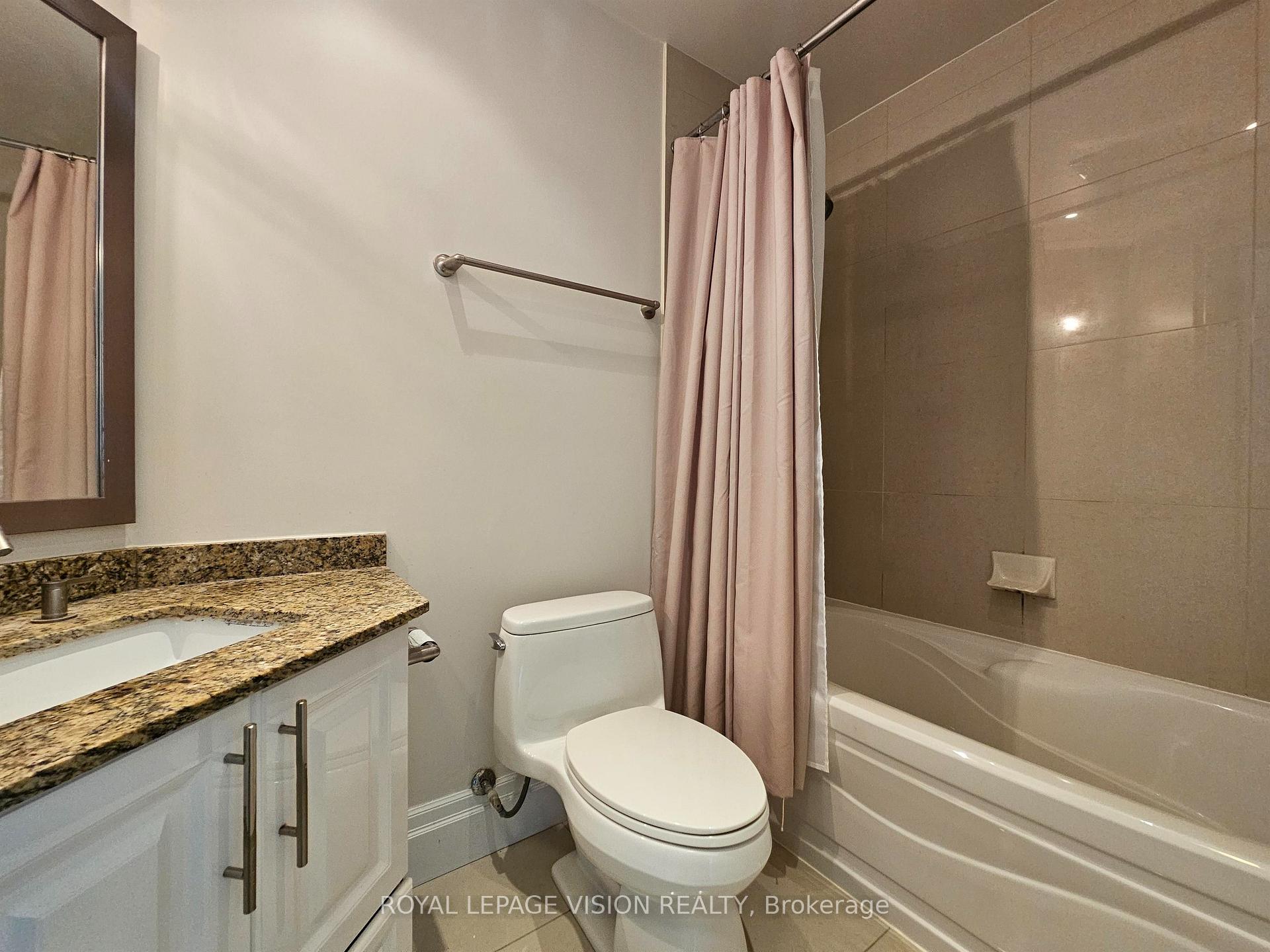 Photo 17 of Unit 3810, 16 Harbour Street, Toronto, Waterfront Communities — HOMEH