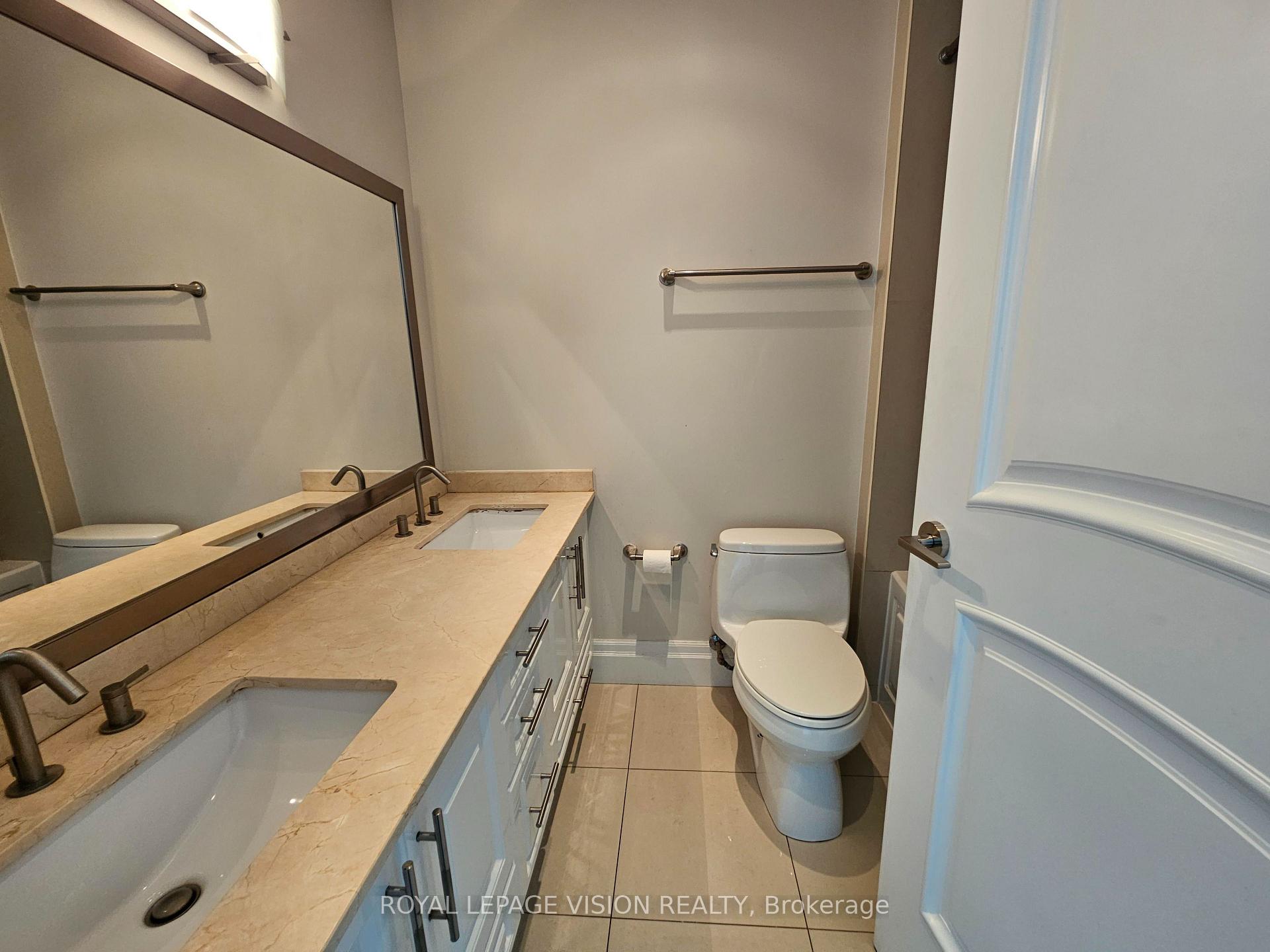 Photo 18 of Unit 3810, 16 Harbour Street, Toronto, Waterfront Communities — HOMEH