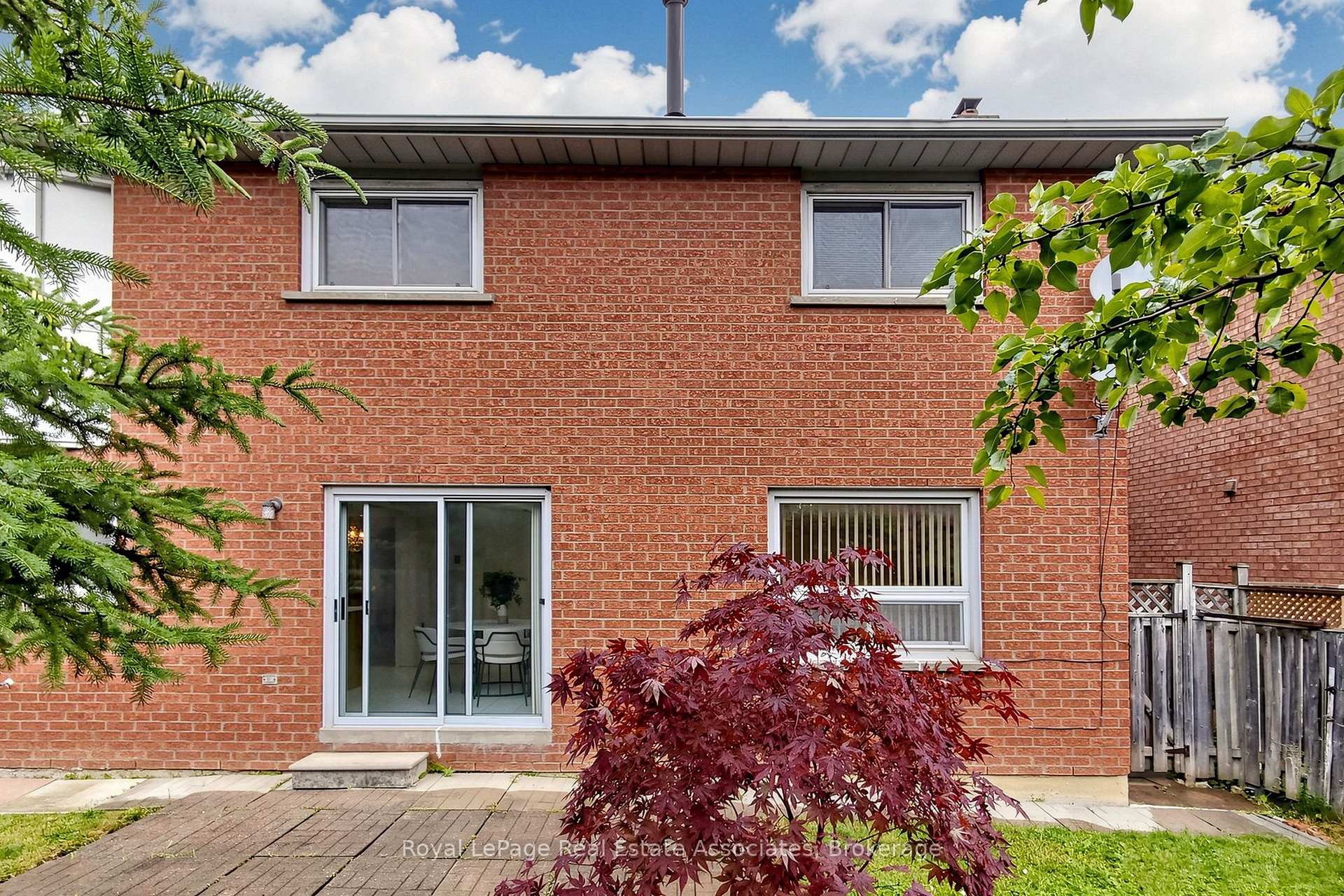 Photo 48 of 9 Kingsplate Crescent, Etobicoke, West Humber-Clairville — HOMEH