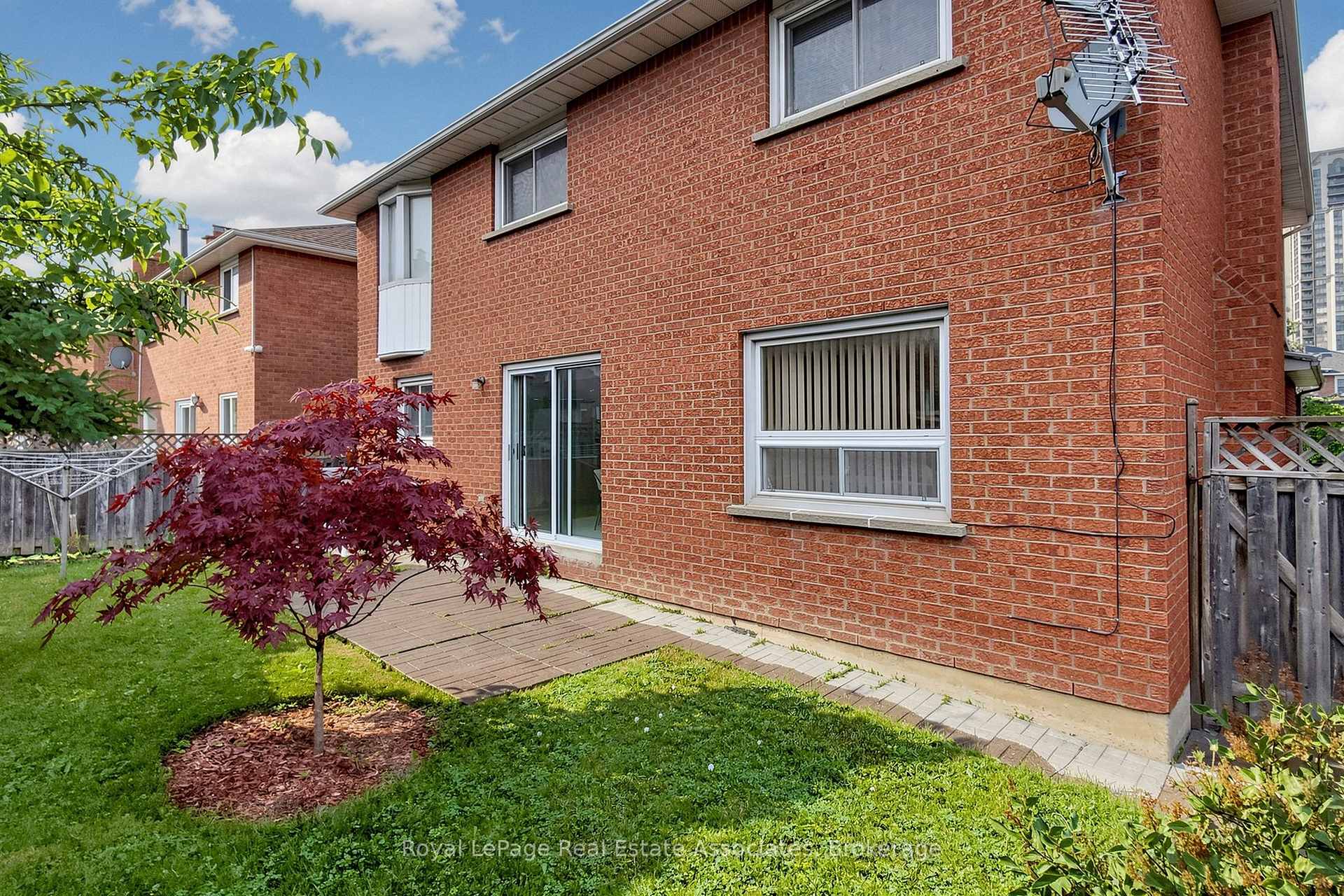 Photo 49 of 9 Kingsplate Crescent, Etobicoke, West Humber-Clairville — HOMEH