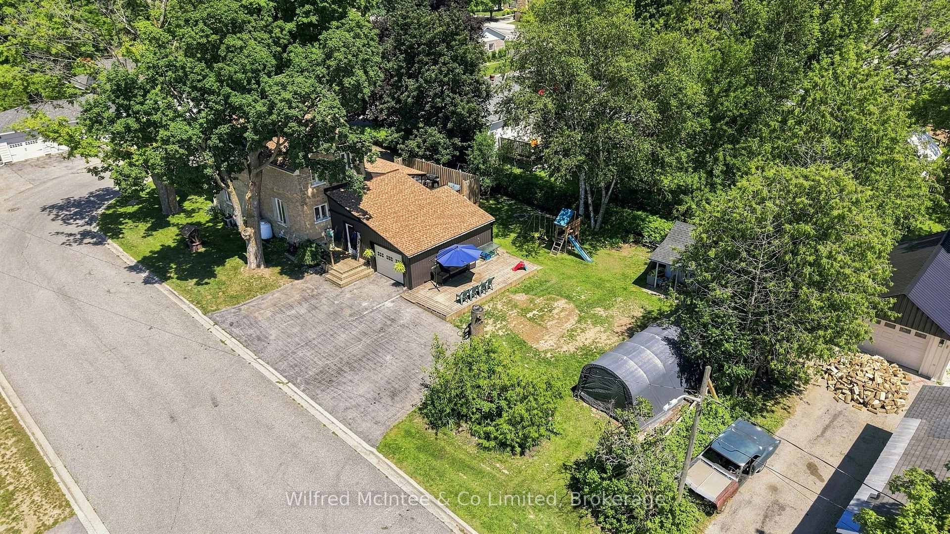 Photo 3 of 27 5th Street NW, Arran-Elderslie — HOMEH