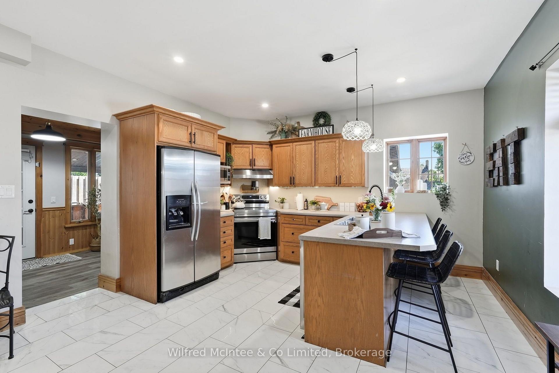 Photo 5 of 27 5th Street NW, Arran-Elderslie — HOMEH