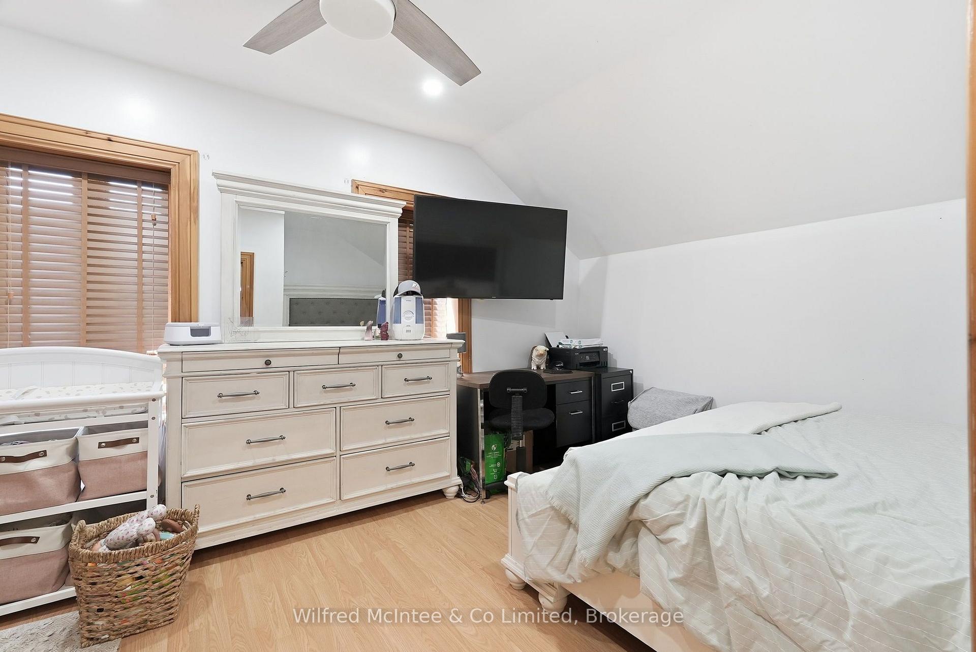Photo 24 of 27 5th Street NW, Arran-Elderslie — HOMEH