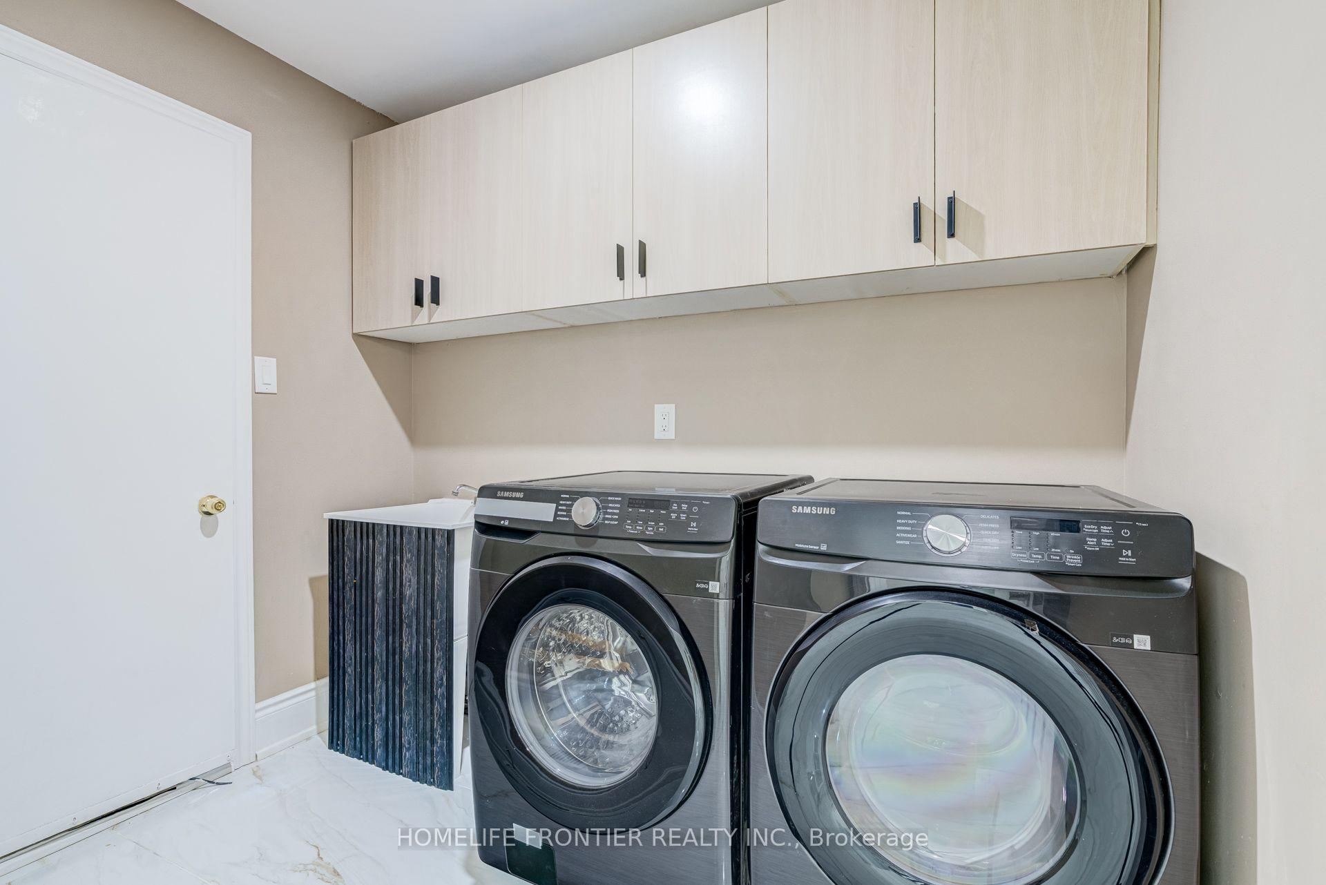 Photo 21 of 1059 Ivandale Drive, Mississauga, East Credit — HOMEH