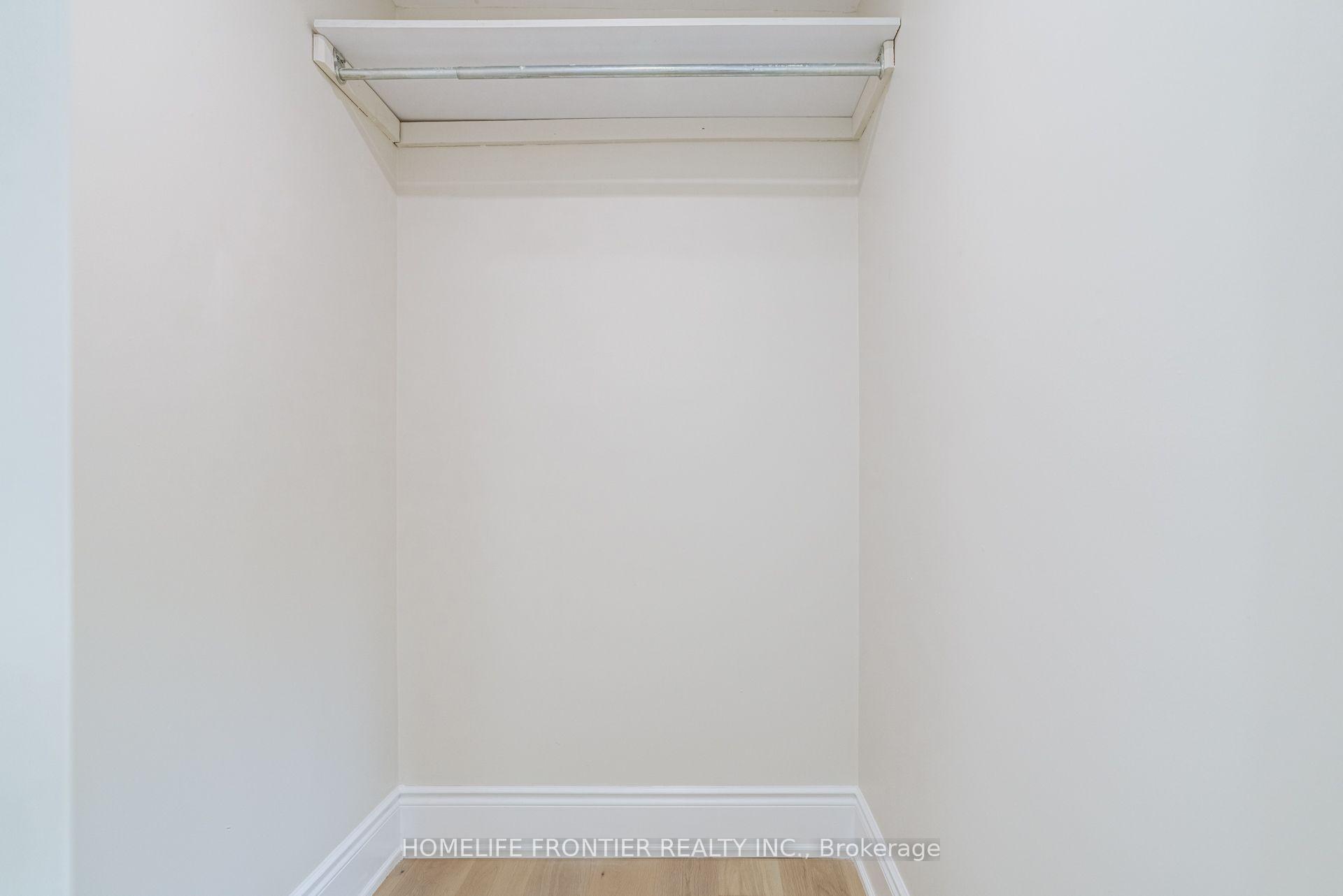 Photo 26 of 1059 Ivandale Drive, Mississauga, East Credit — HOMEH