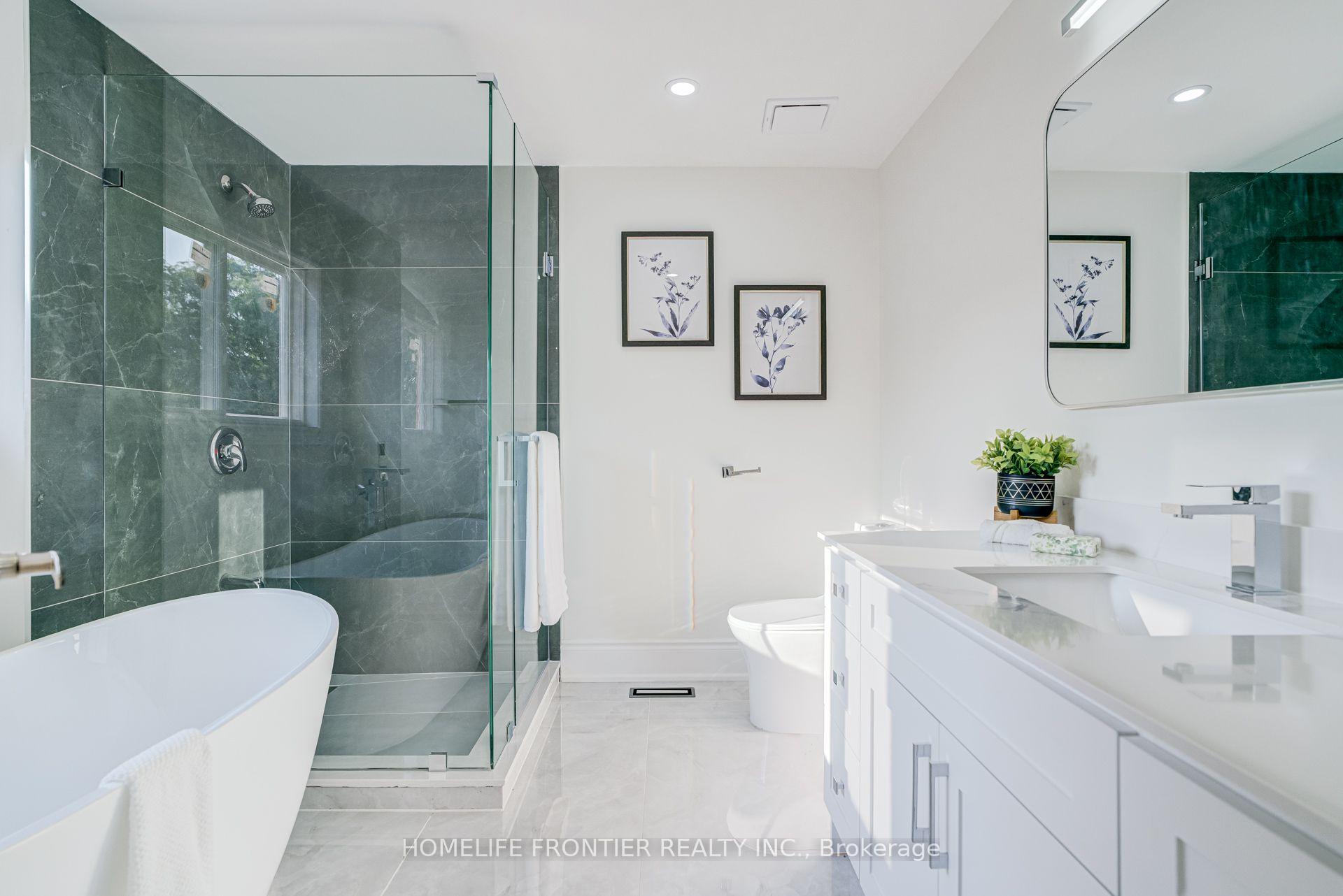 Photo 27 of 1059 Ivandale Drive, Mississauga, East Credit — HOMEH