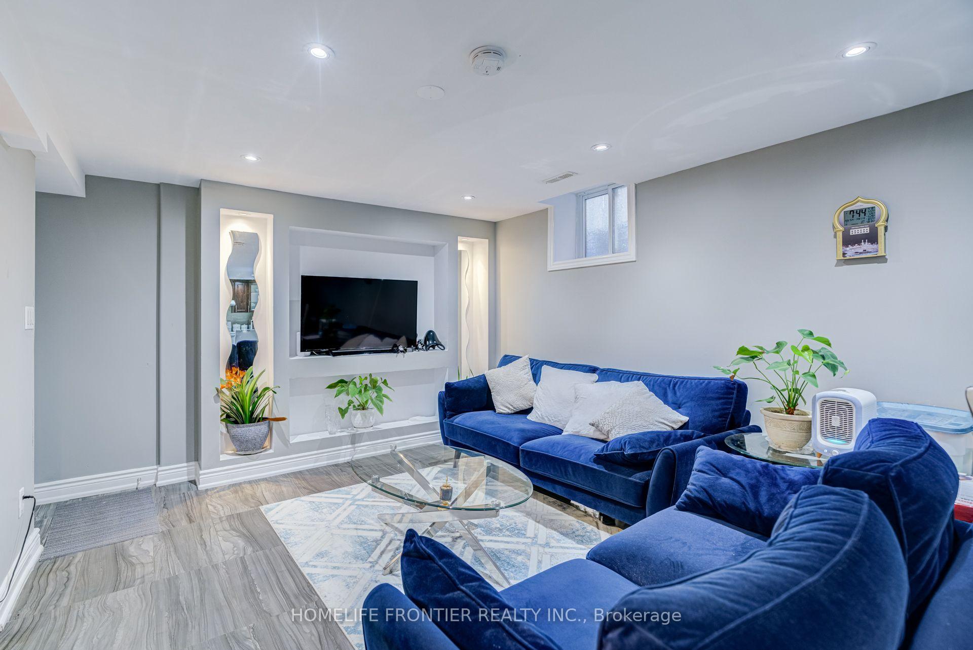 Photo 35 of 1059 Ivandale Drive, Mississauga, East Credit — HOMEH