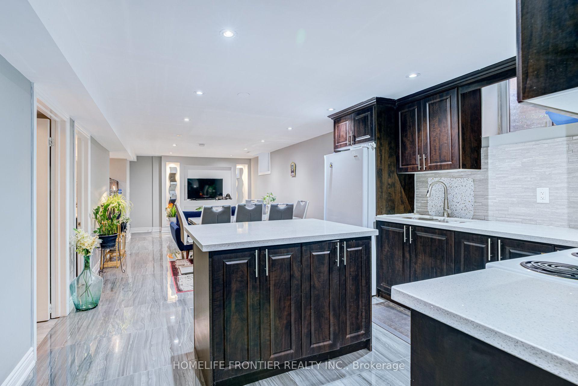 Photo 37 of 1059 Ivandale Drive, Mississauga, East Credit — HOMEH