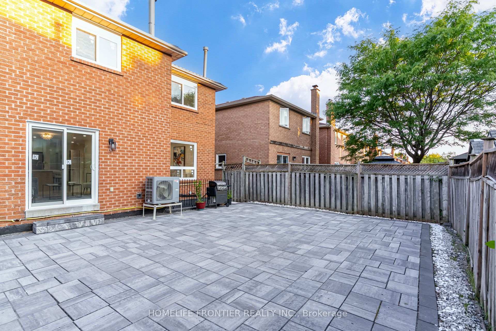 Photo 41 of 1059 Ivandale Drive, Mississauga, East Credit — HOMEH
