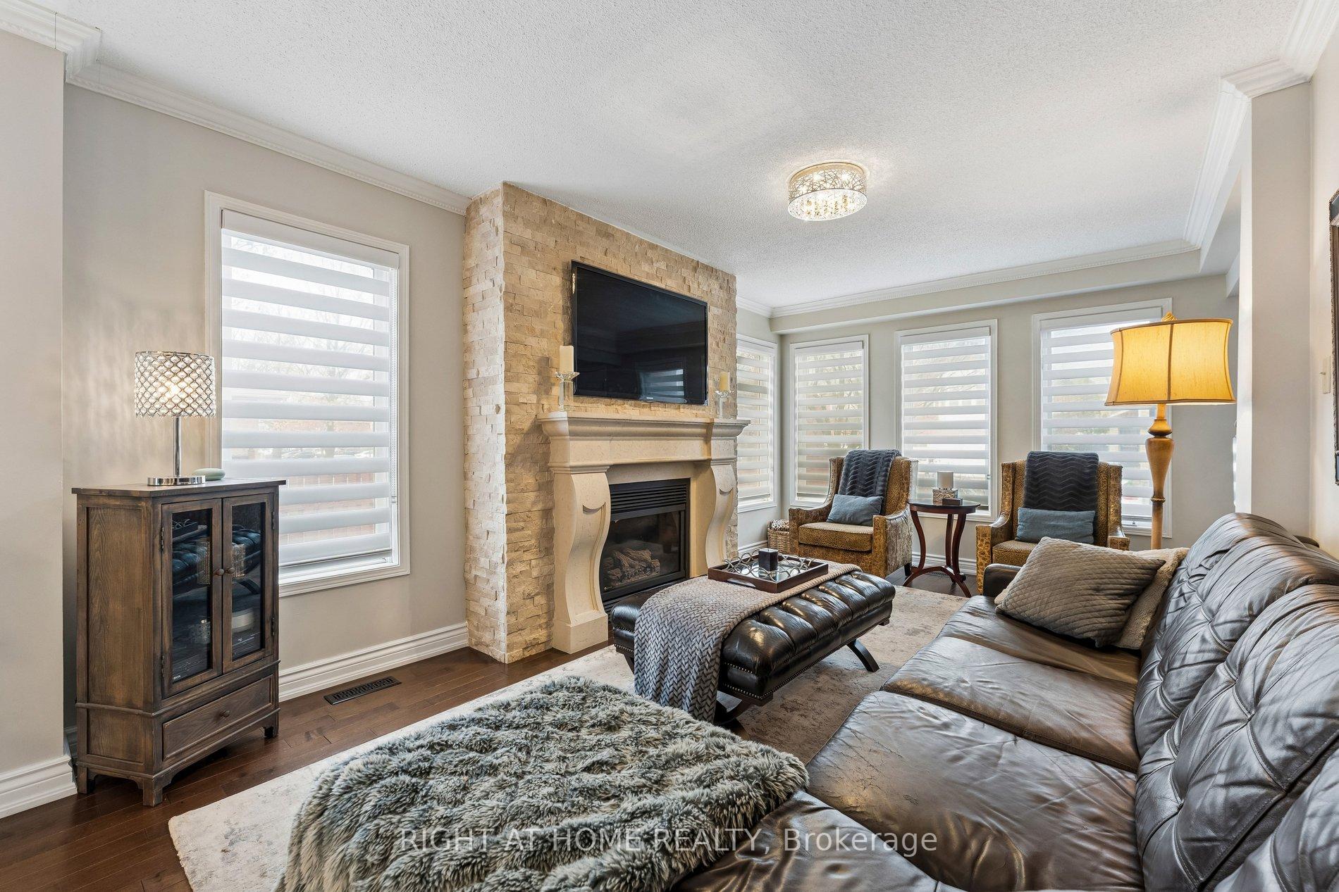 Photo 11 of 39 Banner Road, Brampton, Brampton West — HOMEH