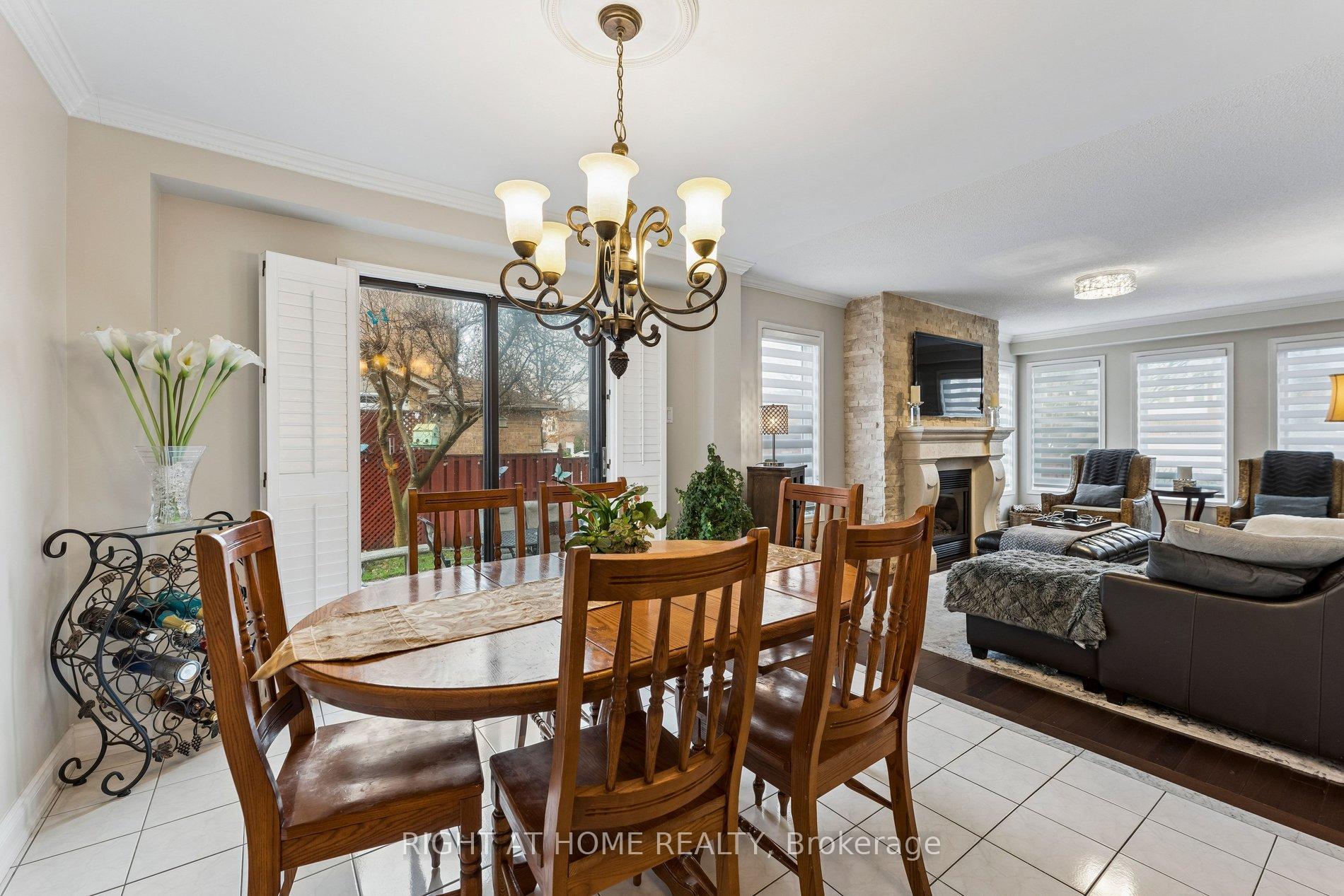 Photo 12 of 39 Banner Road, Brampton, Brampton West — HOMEH