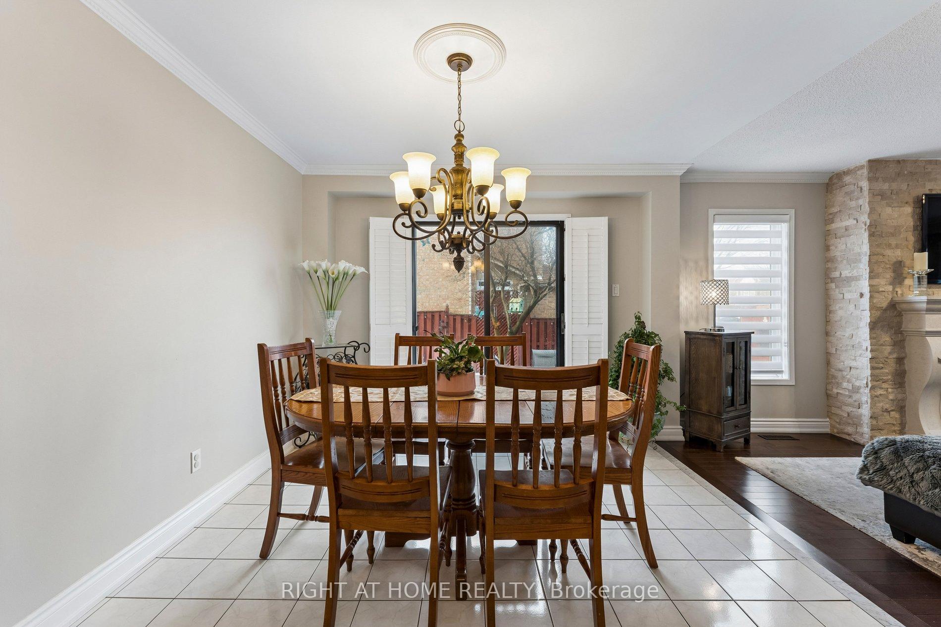 Photo 13 of 39 Banner Road, Brampton, Brampton West — HOMEH