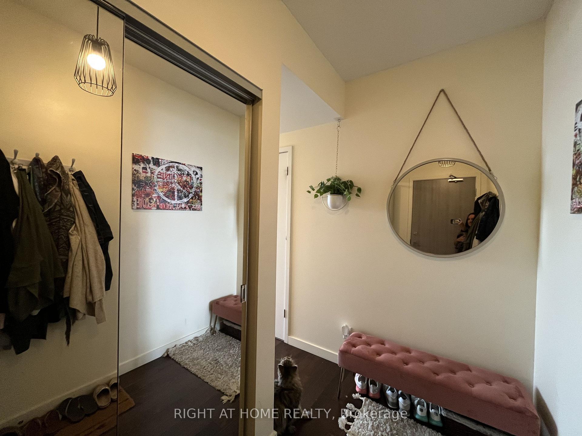 Photo 3 of Unit 1708, 70 Distillery Lane, Toronto, Waterfront Communities — HOMEH