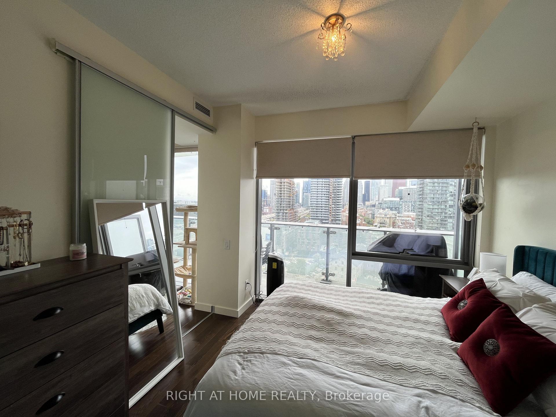 Photo 11 of Unit 1708, 70 Distillery Lane, Toronto, Waterfront Communities — HOMEH