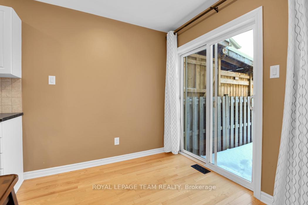 Photo 14 of 541 Salzburg Drive, Ottawa, Notting Hill/Summerside — HOMEH
