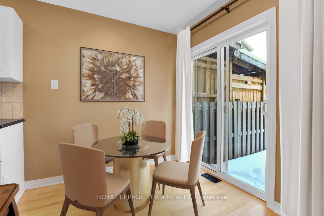 Photo 15 of 541 Salzburg Drive, Ottawa, Notting Hill/Summerside — HOMEH