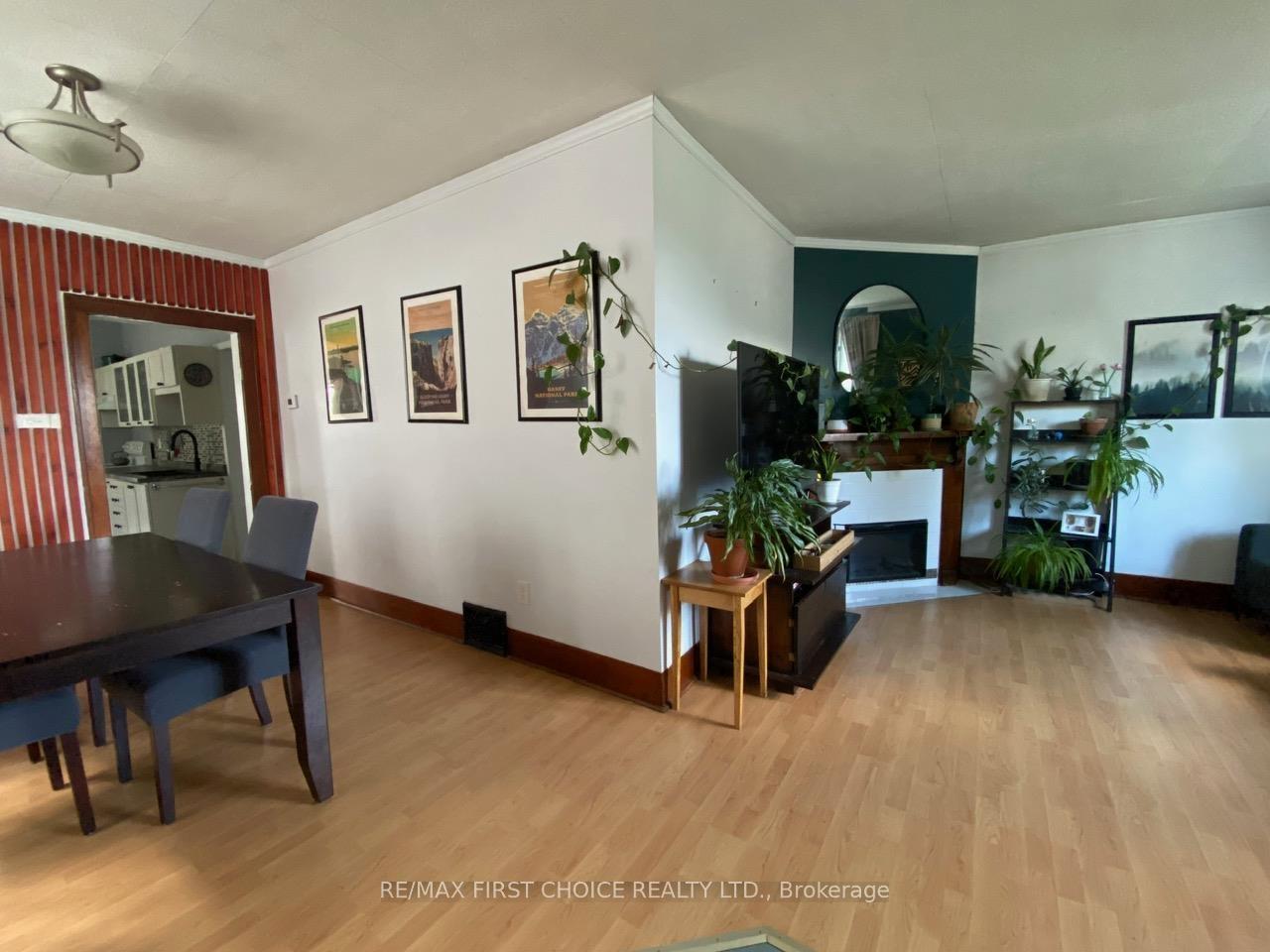 Photo 9 of 822 Pruden Street, Thunder Bay, McKeller Park — HOMEH