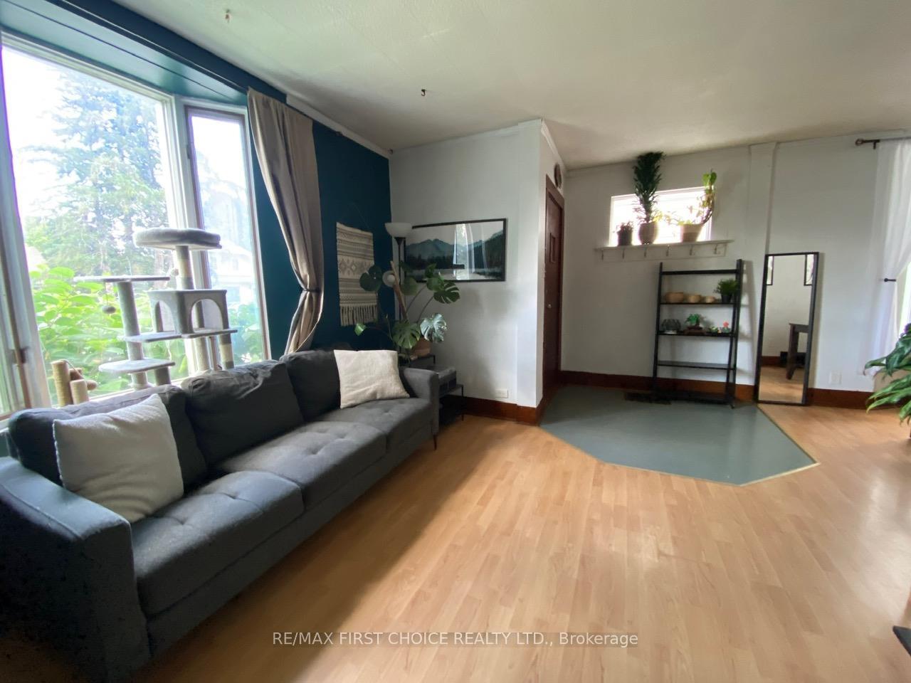 Photo 13 of 822 Pruden Street, Thunder Bay, McKeller Park — HOMEH