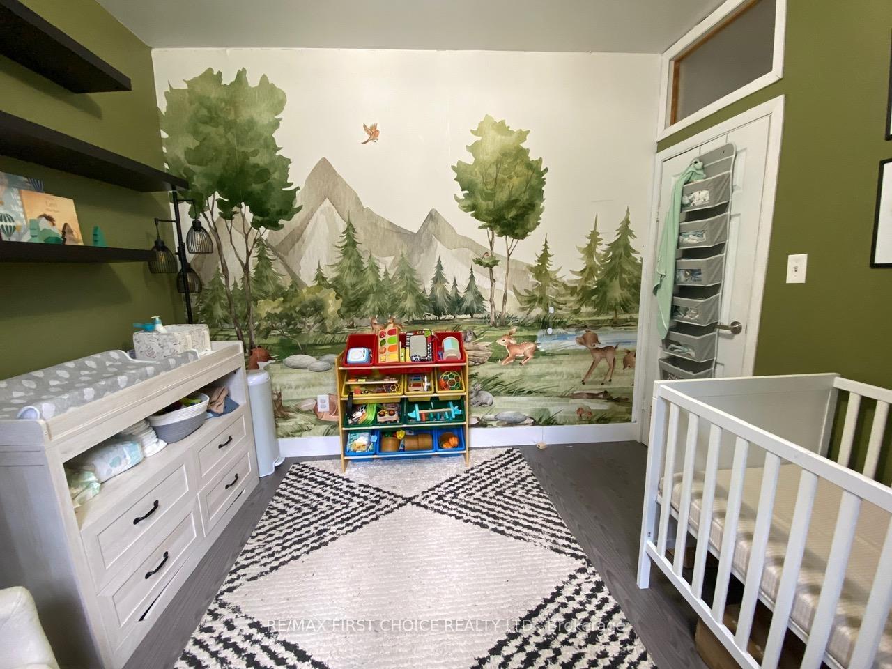 Photo 19 of 822 Pruden Street, Thunder Bay, McKeller Park — HOMEH